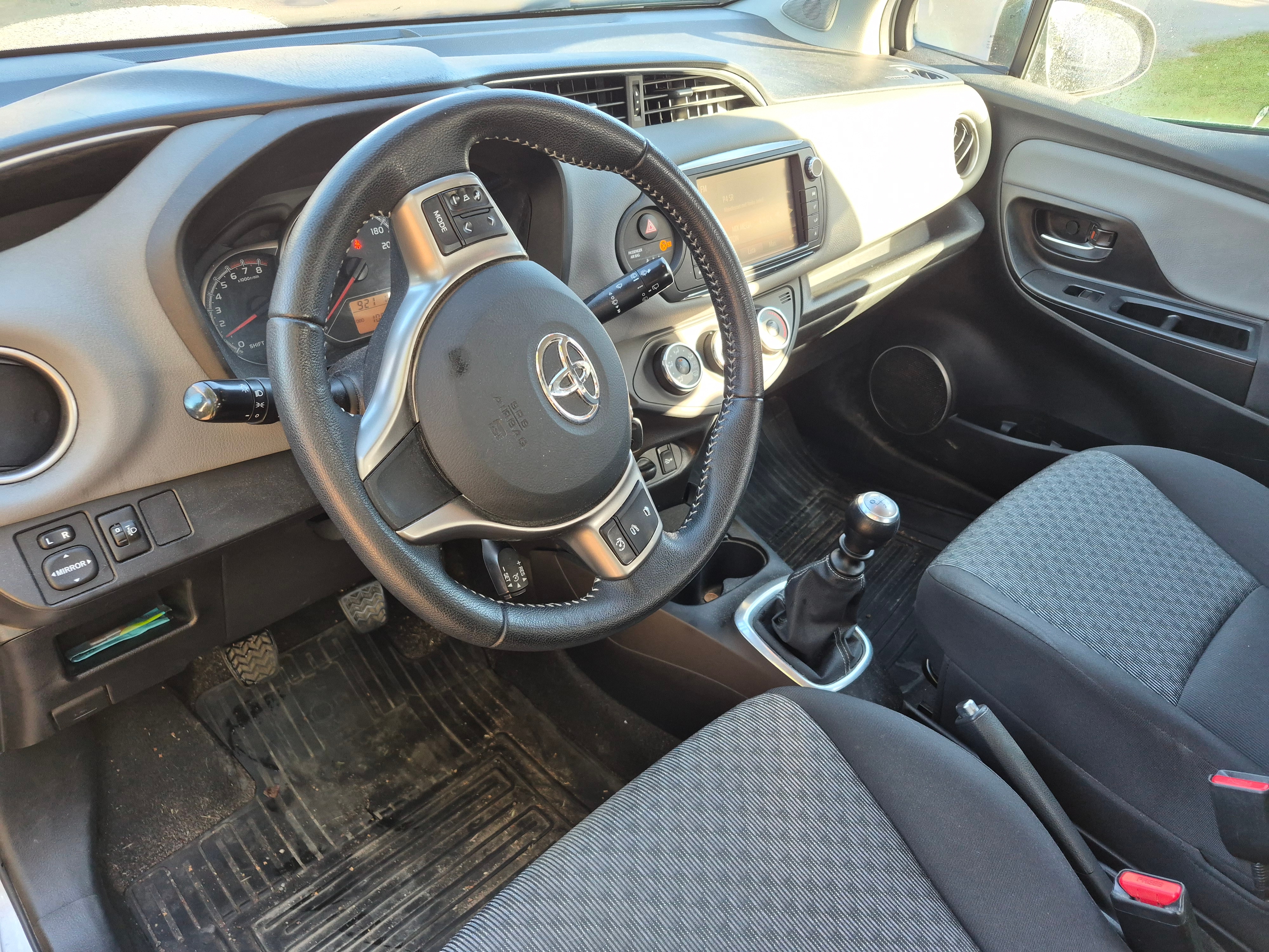 Toyota Yaris 2014, bild 3/6