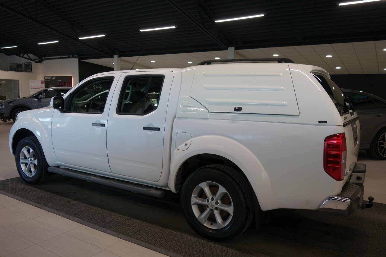 Nissan Navara 2015, kuva 2/6