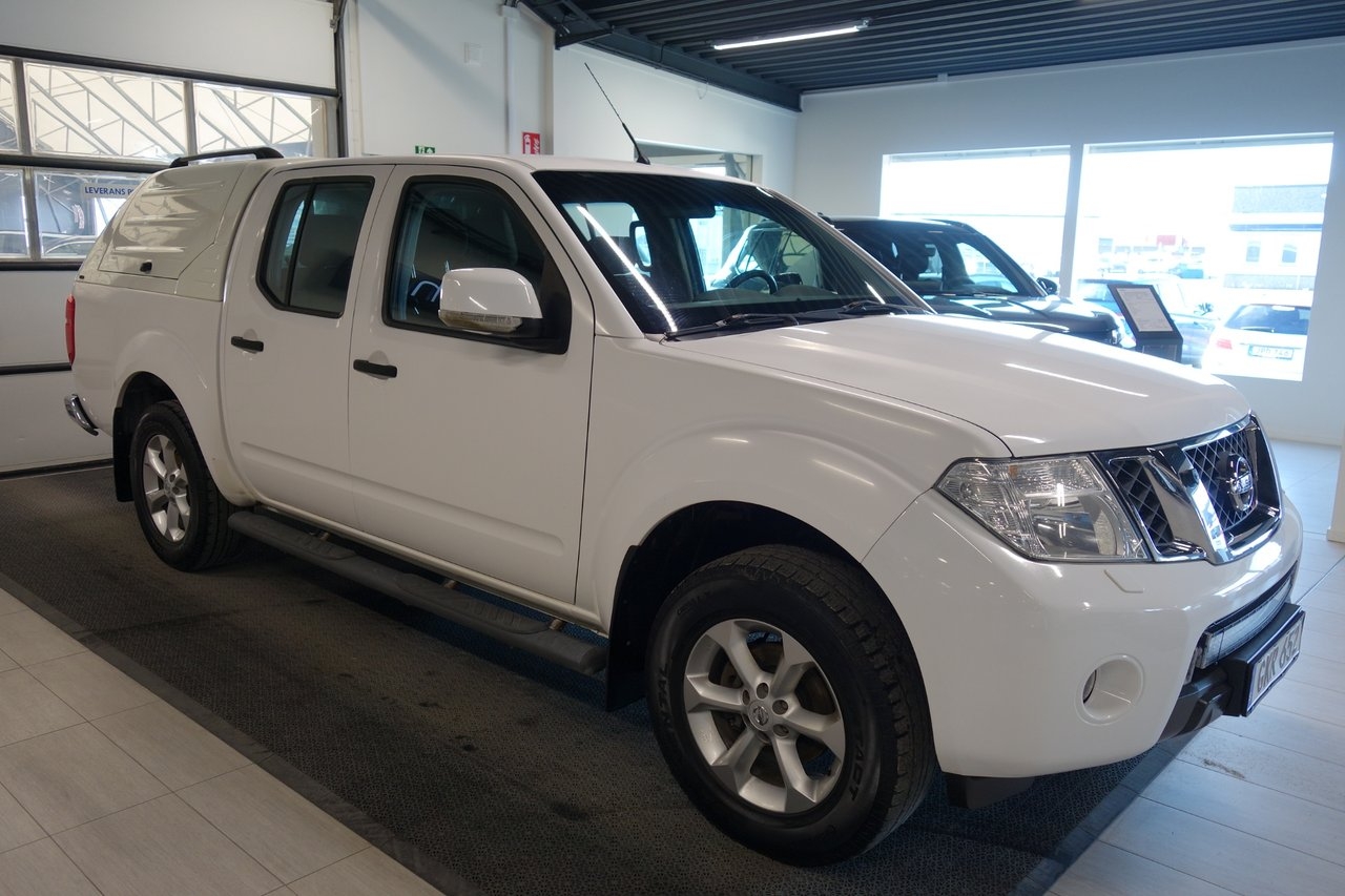 Nissan Navara 2015, kuva 4/6