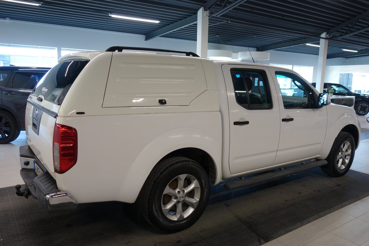 Nissan Navara 2015, kuva 3/6
