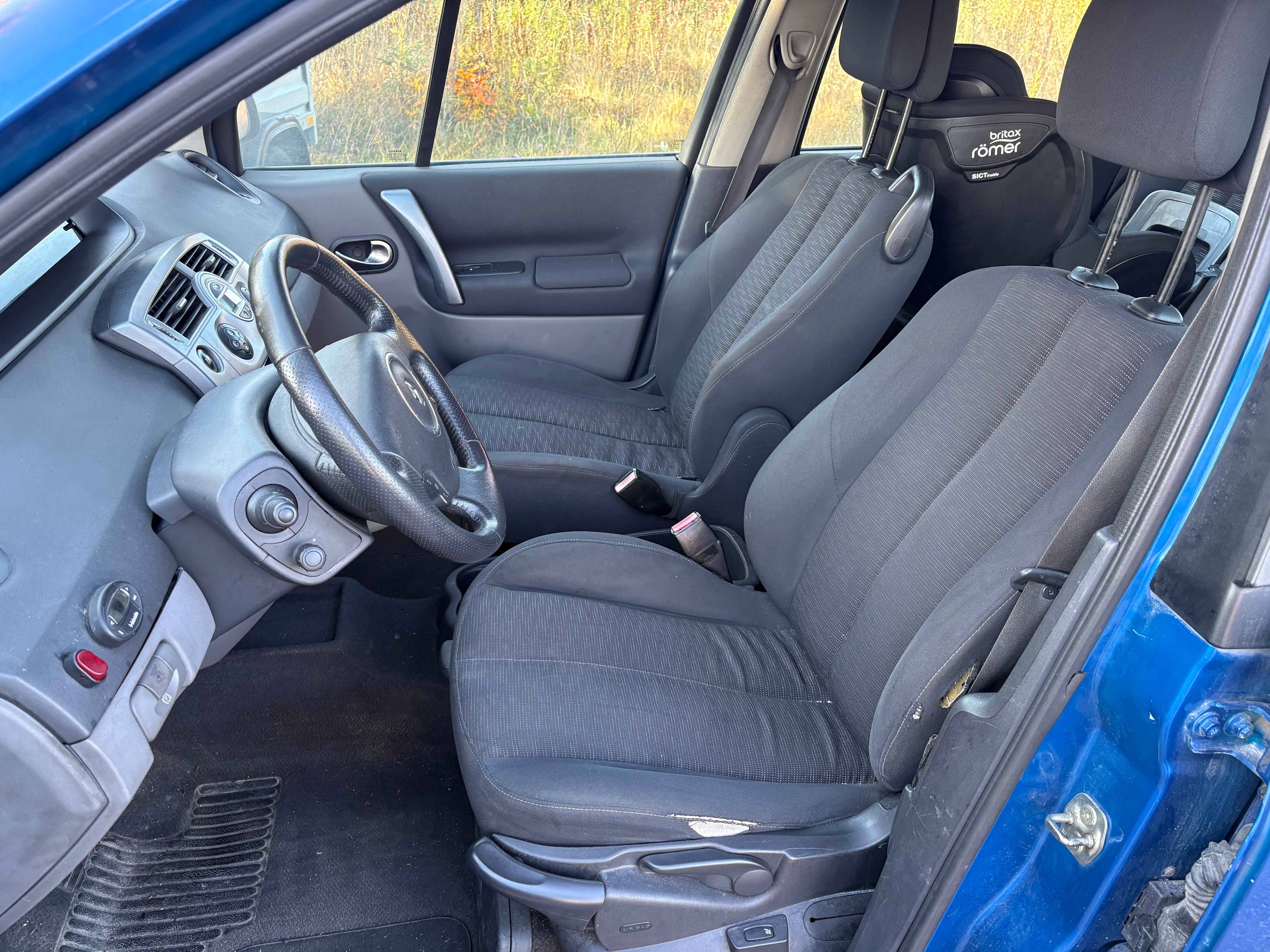 Renault Scenic II 1.9 dCi Manuell 2007, kuva 2/8