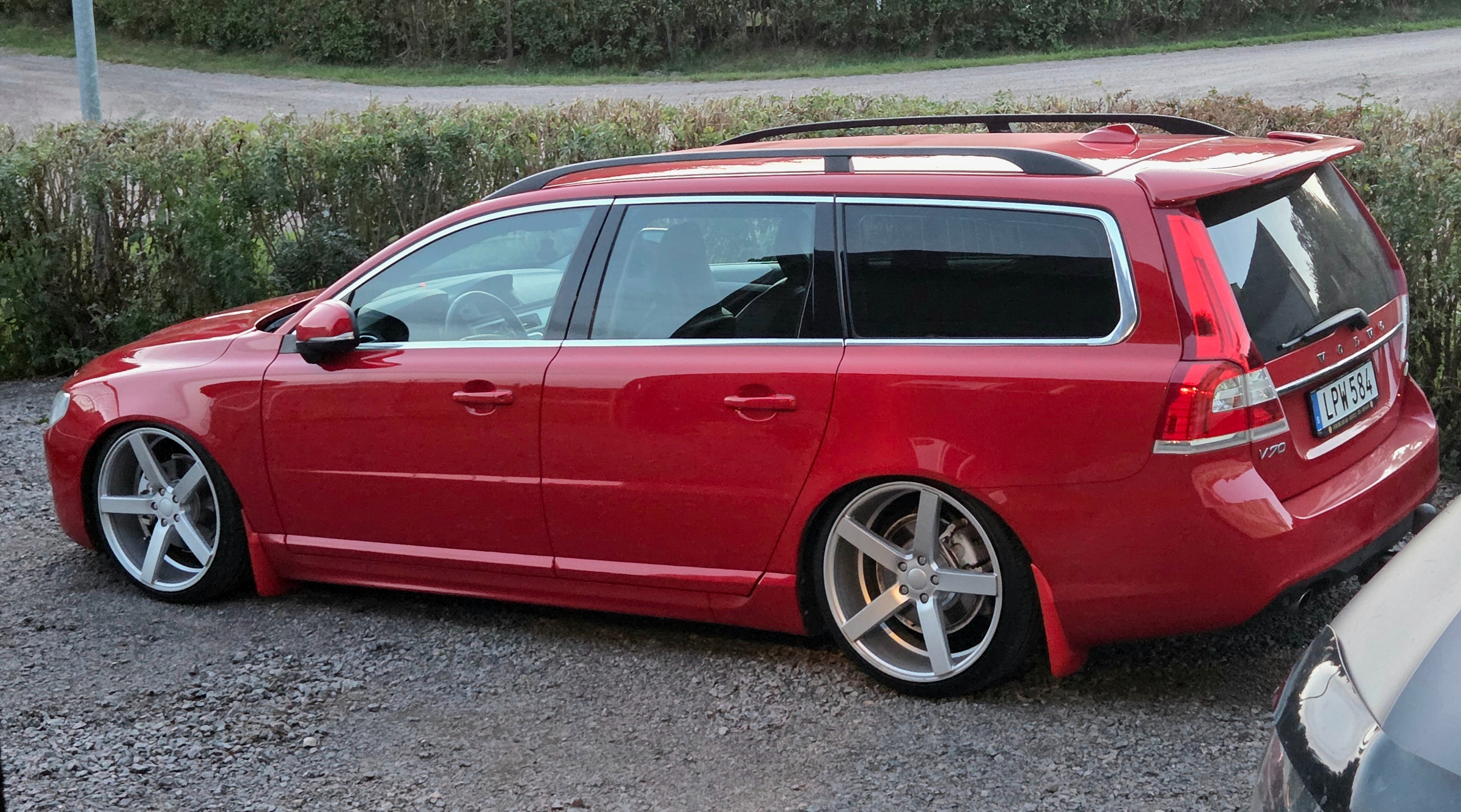 Volvo V70 D4 Geartronic 2015, kuva 2/6