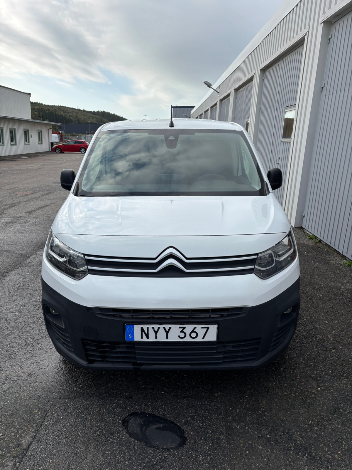 Citroen Berlingo 2019, bild 2/9