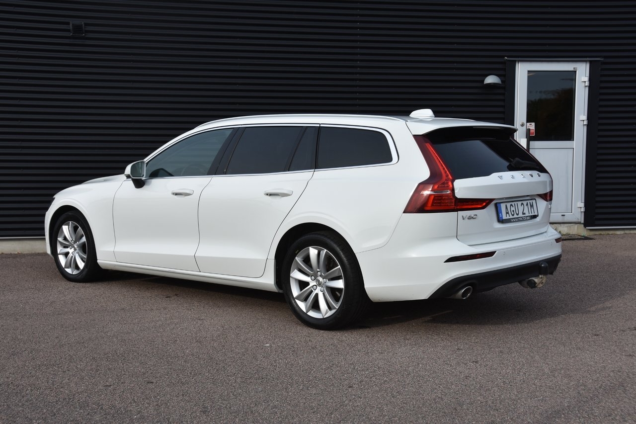 Volvo V60 2021, kuva 4/10