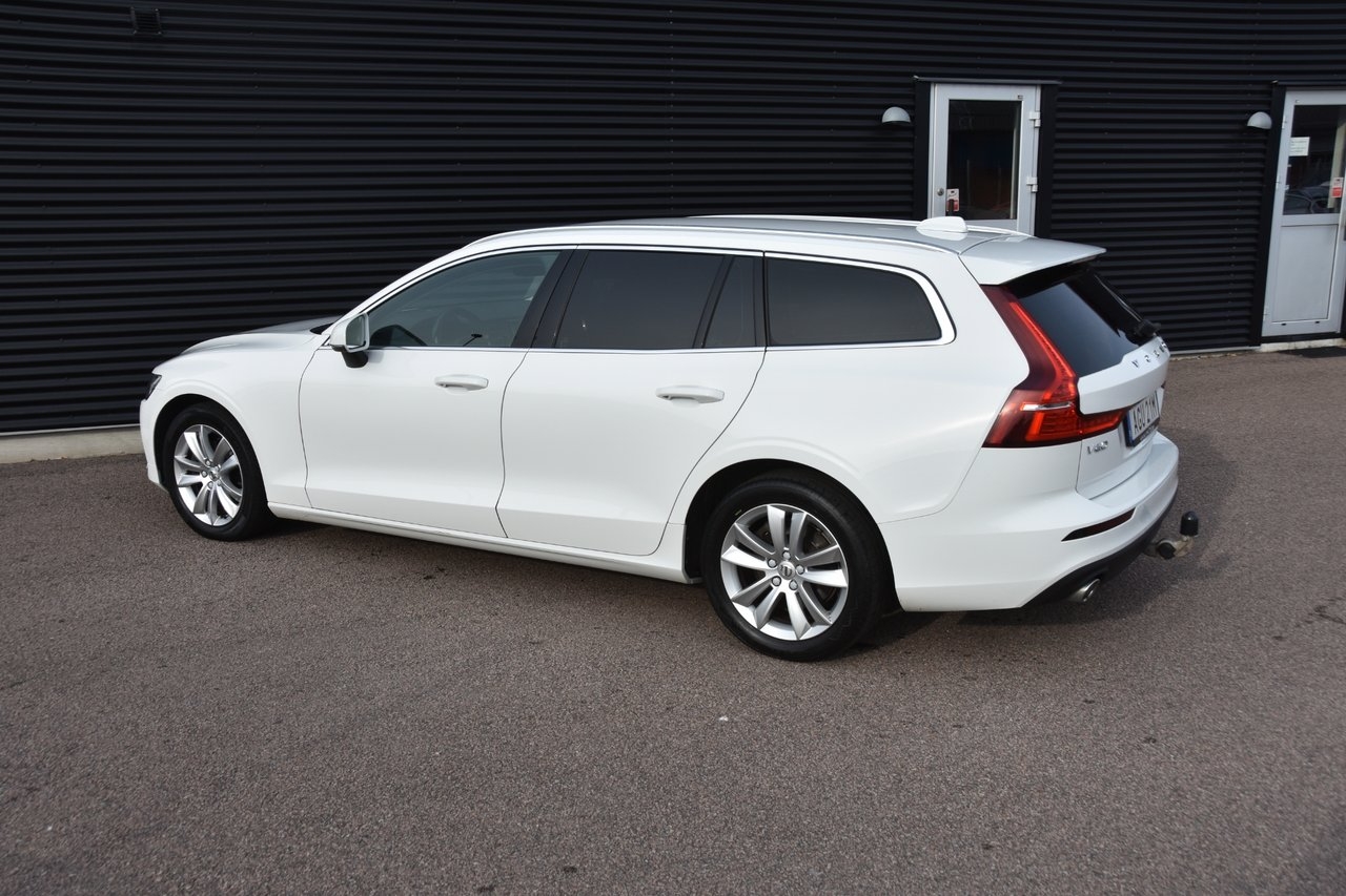 Volvo V60 2021, kuva 5/10