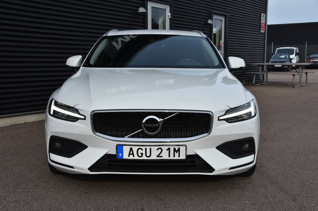 Volvo V60 2021, kuva 2/10