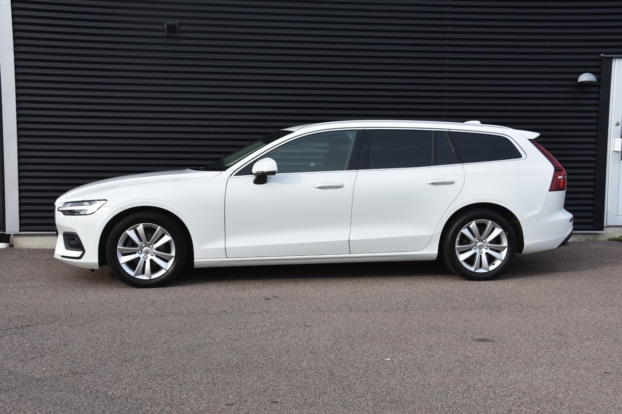 Volvo V60 2021, kuva 3/10