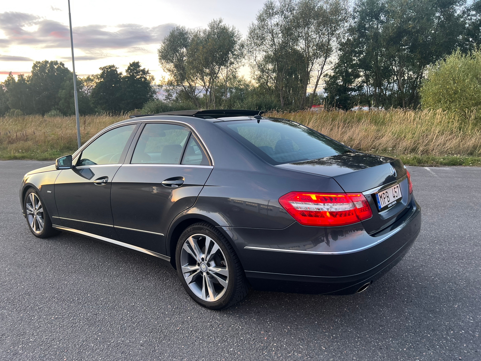 Mercedes-Benz E 2010, bild 4/10