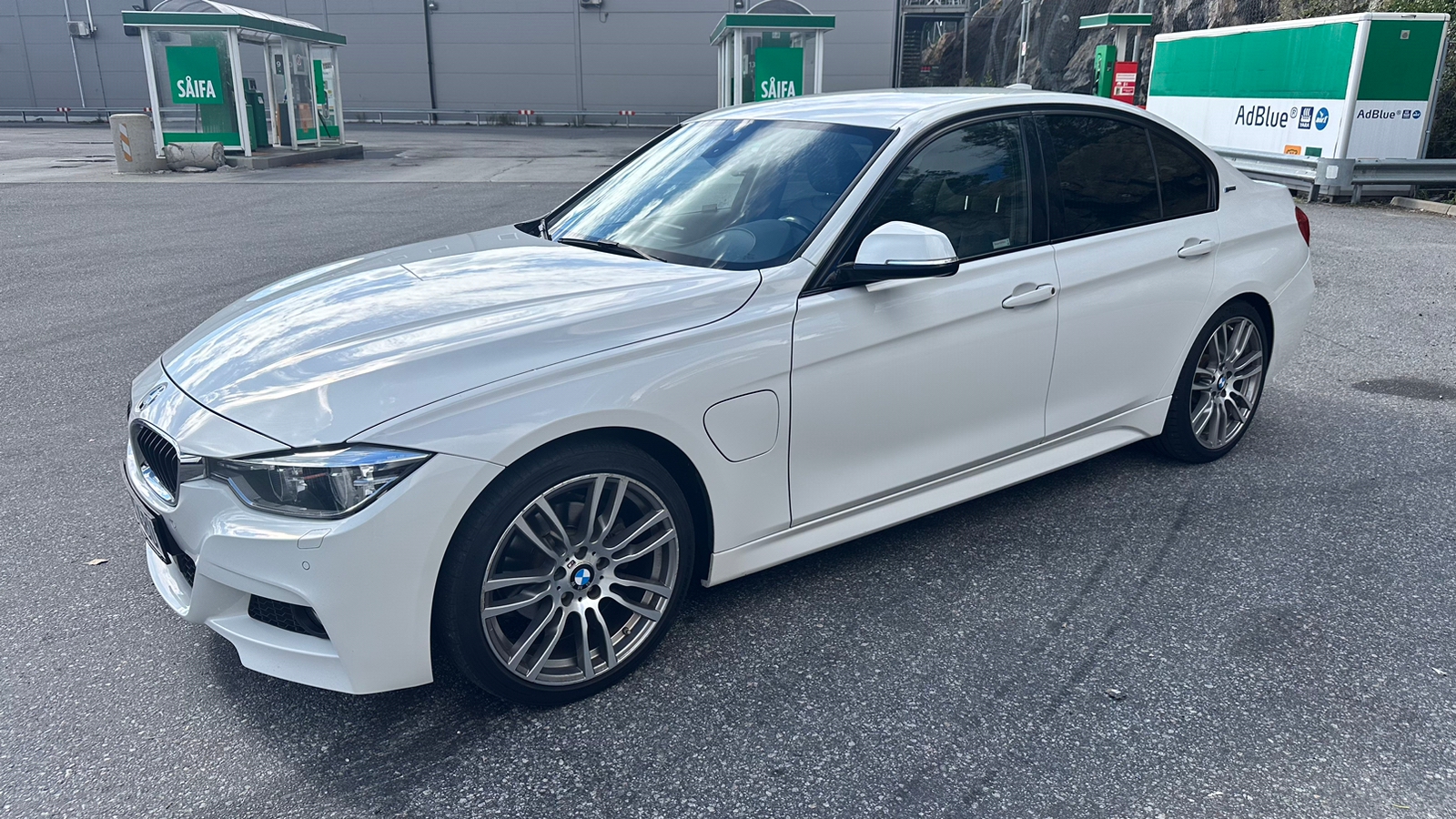 BMW 330 2017, bild 6/10