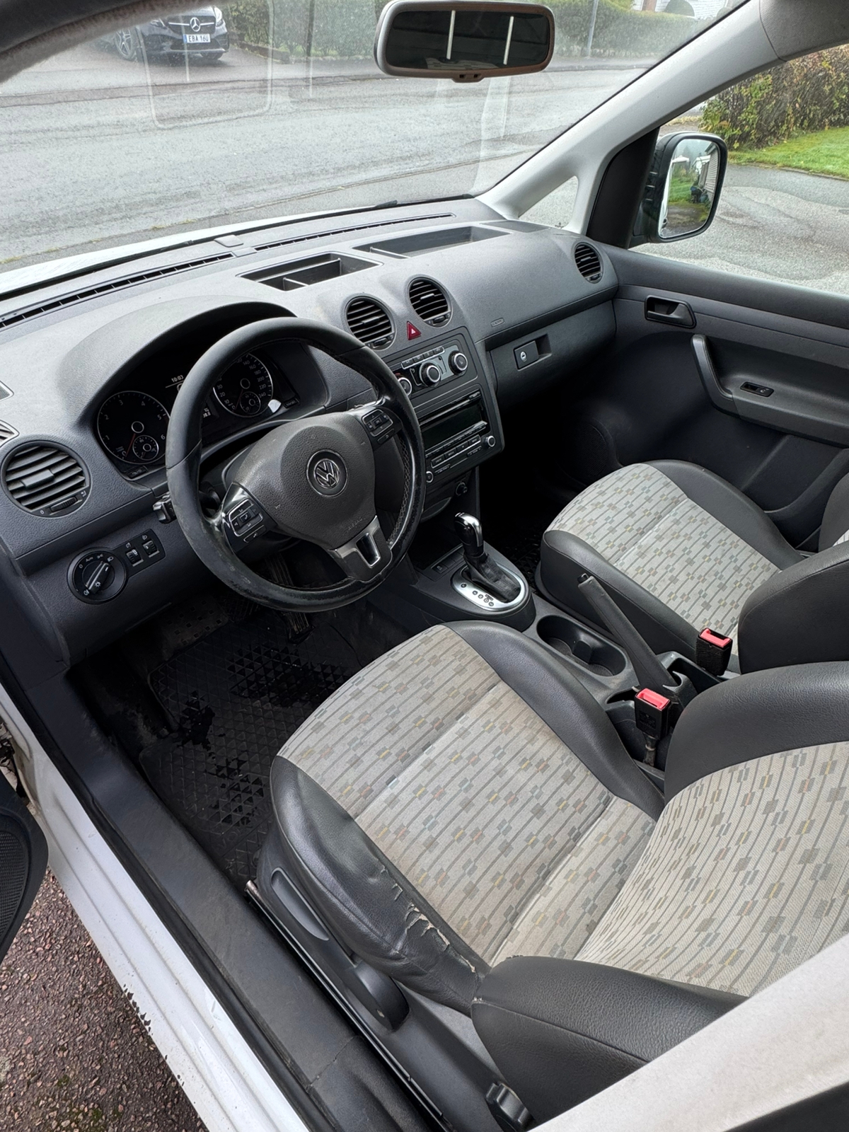 Volkswagen Caddy 2014, bild 4/5