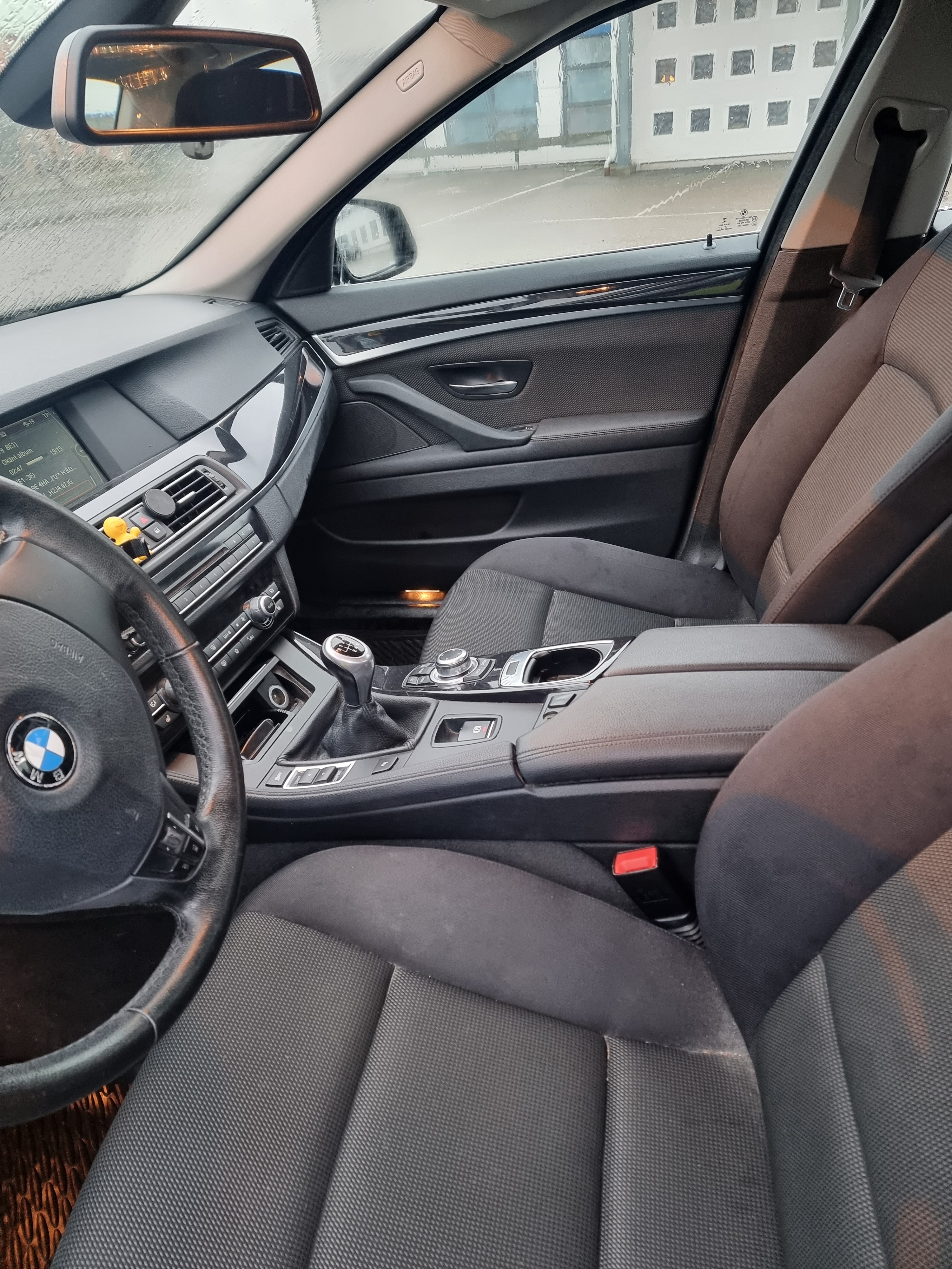 BMW 520 d Sedan Manuell 2012, bild 6/8
