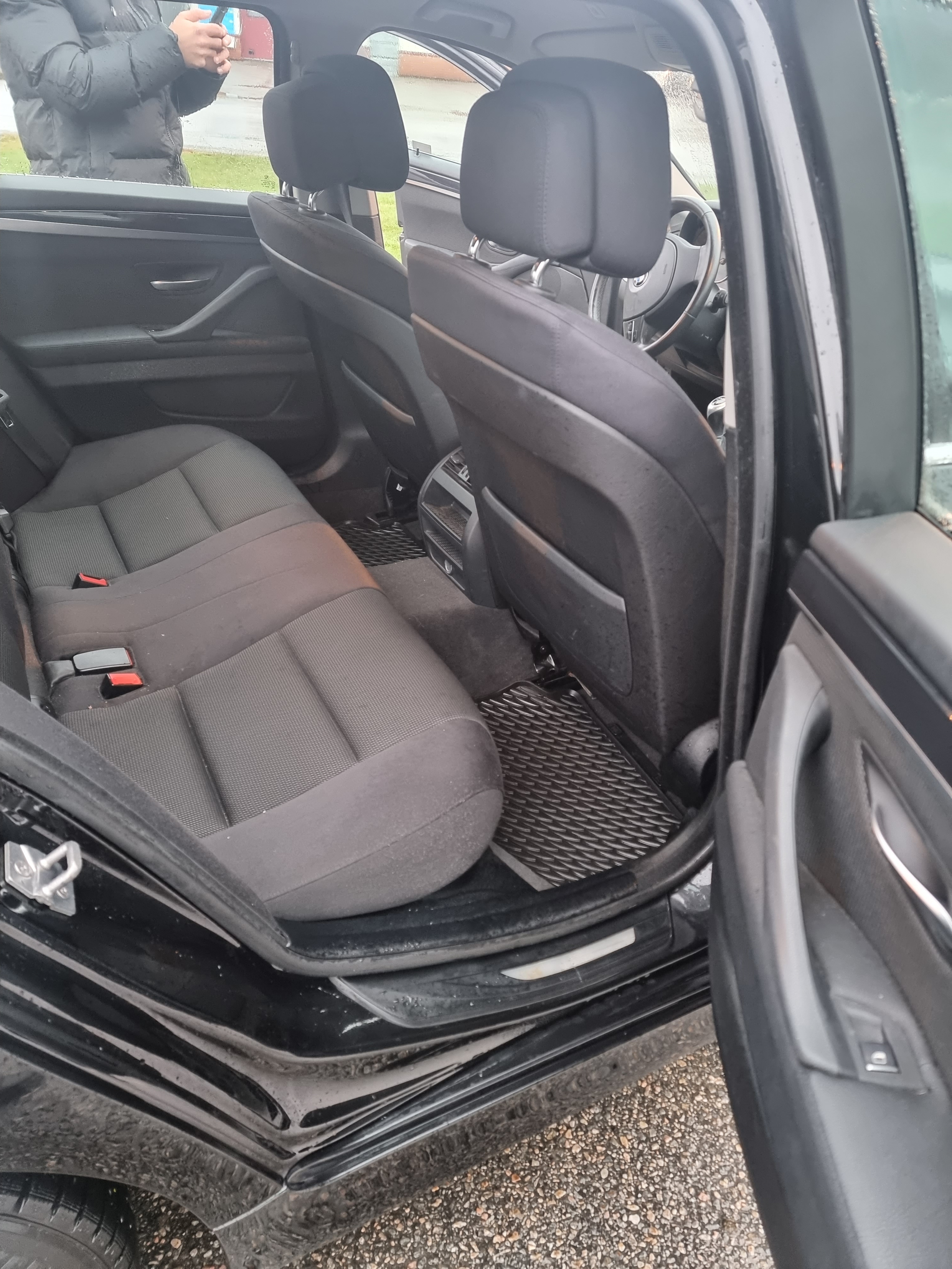 BMW 520 d Sedan Manuell 2012, bild 7/8