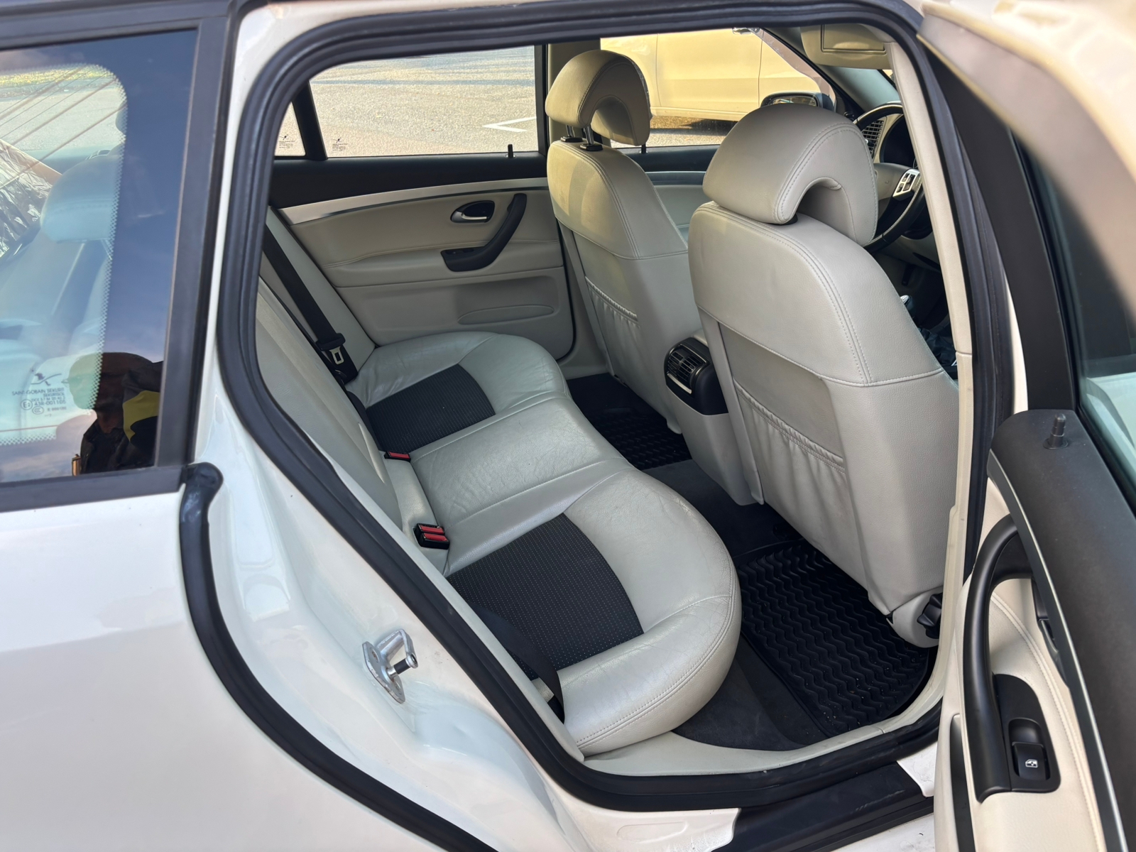 Saab 9-3 2008, bild 2/10