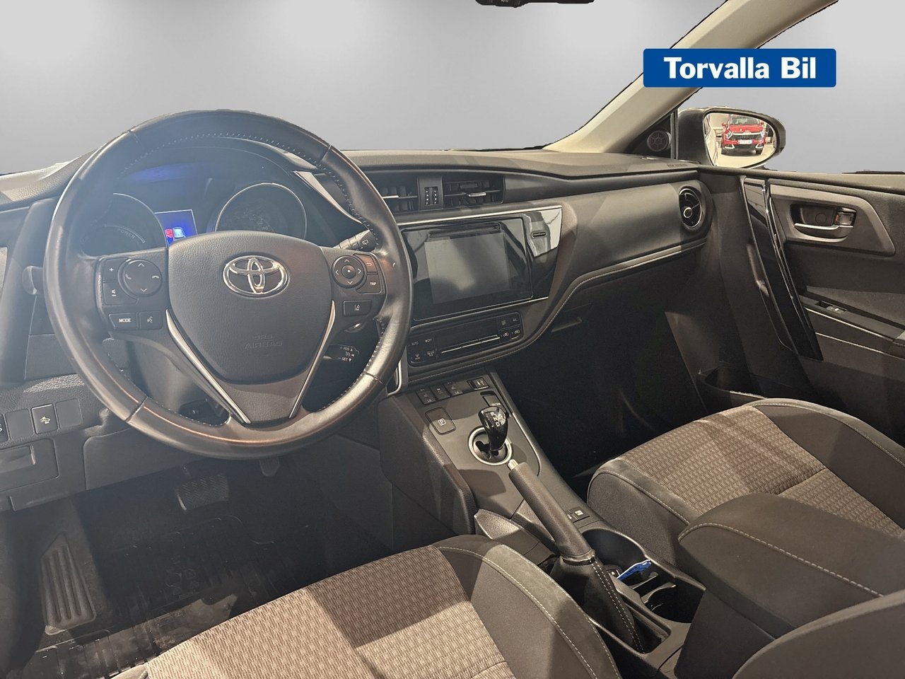 Toyota Auris 2018, photo 7/10