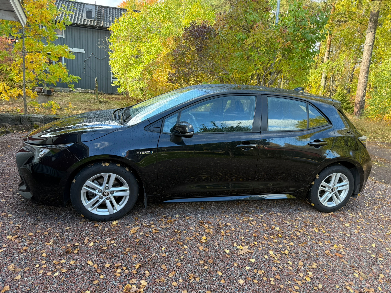 Toyota Corolla Hybrid e-CVT 2021, bild 3/10