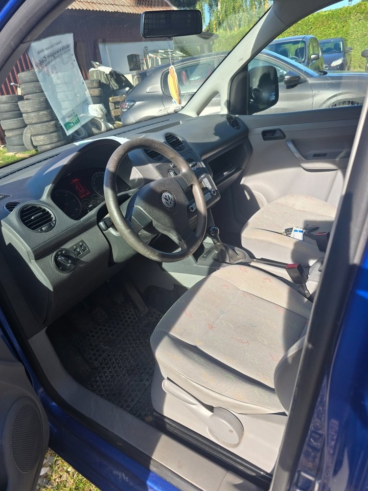 Volkswagen Caddy 2008, photo 5/5