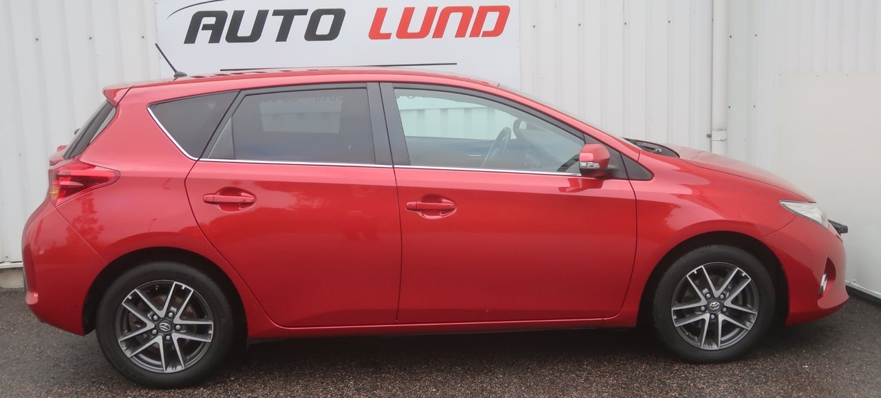 Toyota Auris 2015, bild 5/10