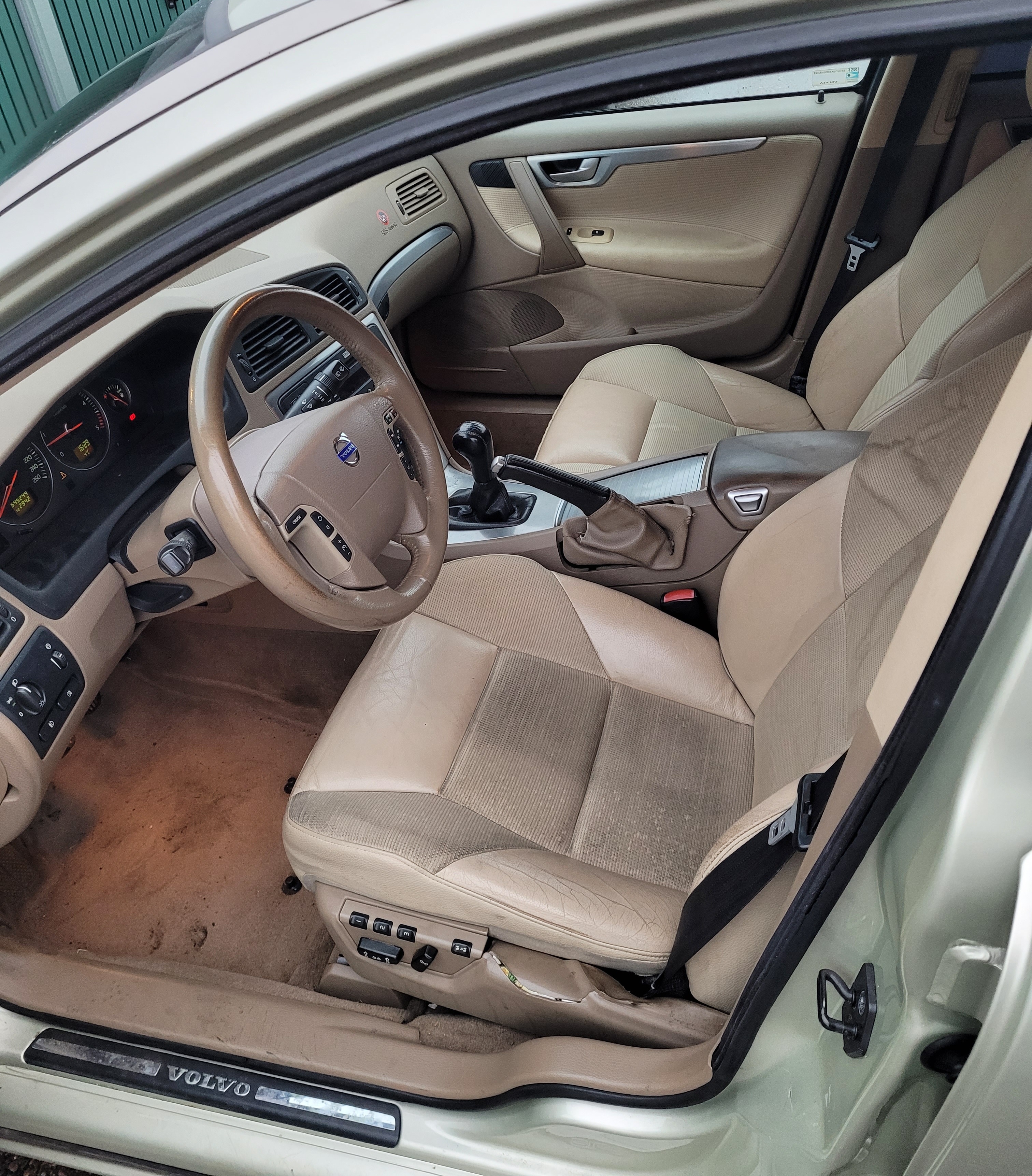 Volvo V70 D5 Manuell 2006, kuva 5/10