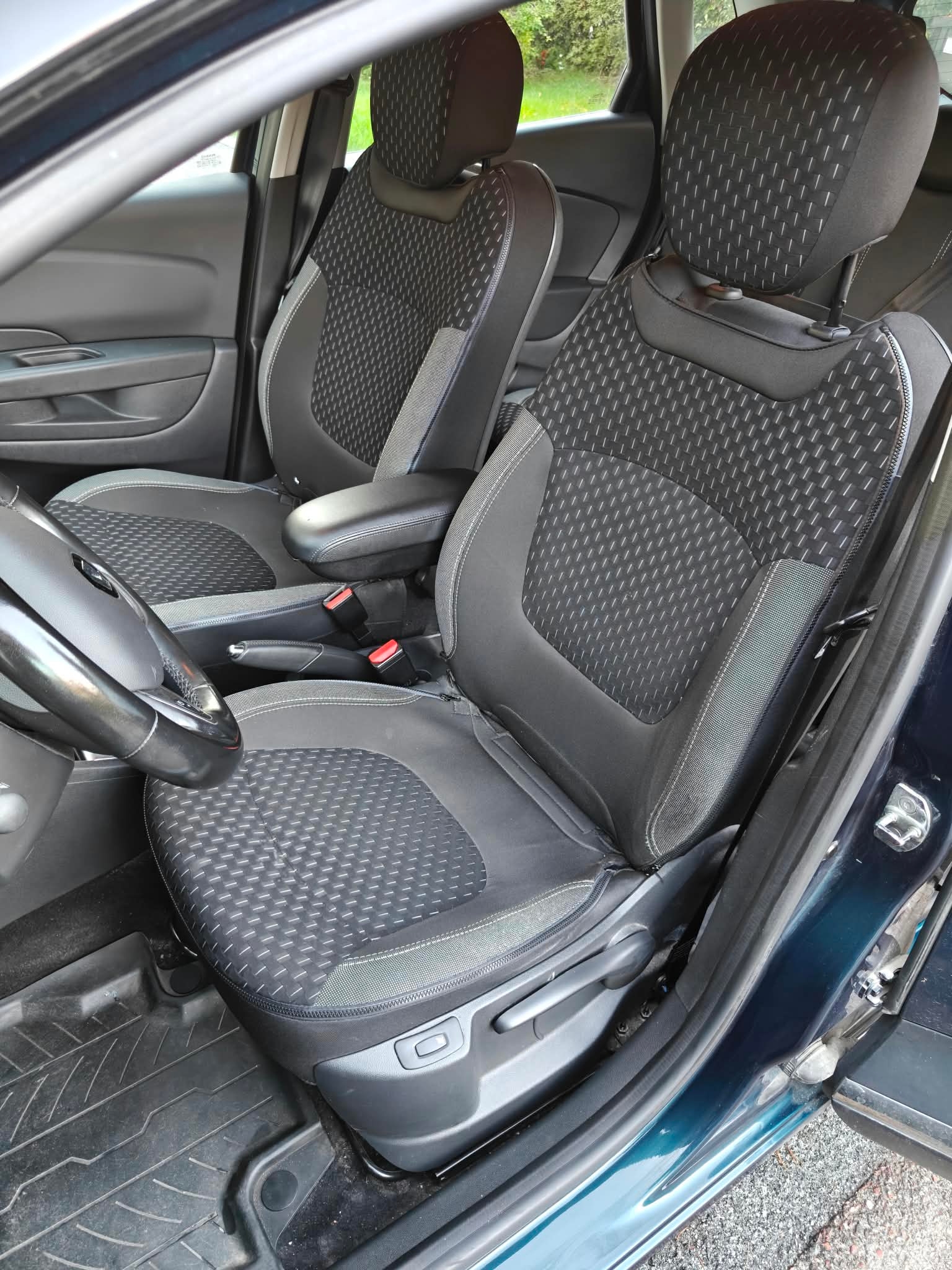 Renault Captur 0.9 TCe Manuell 2019, bild 4/6
