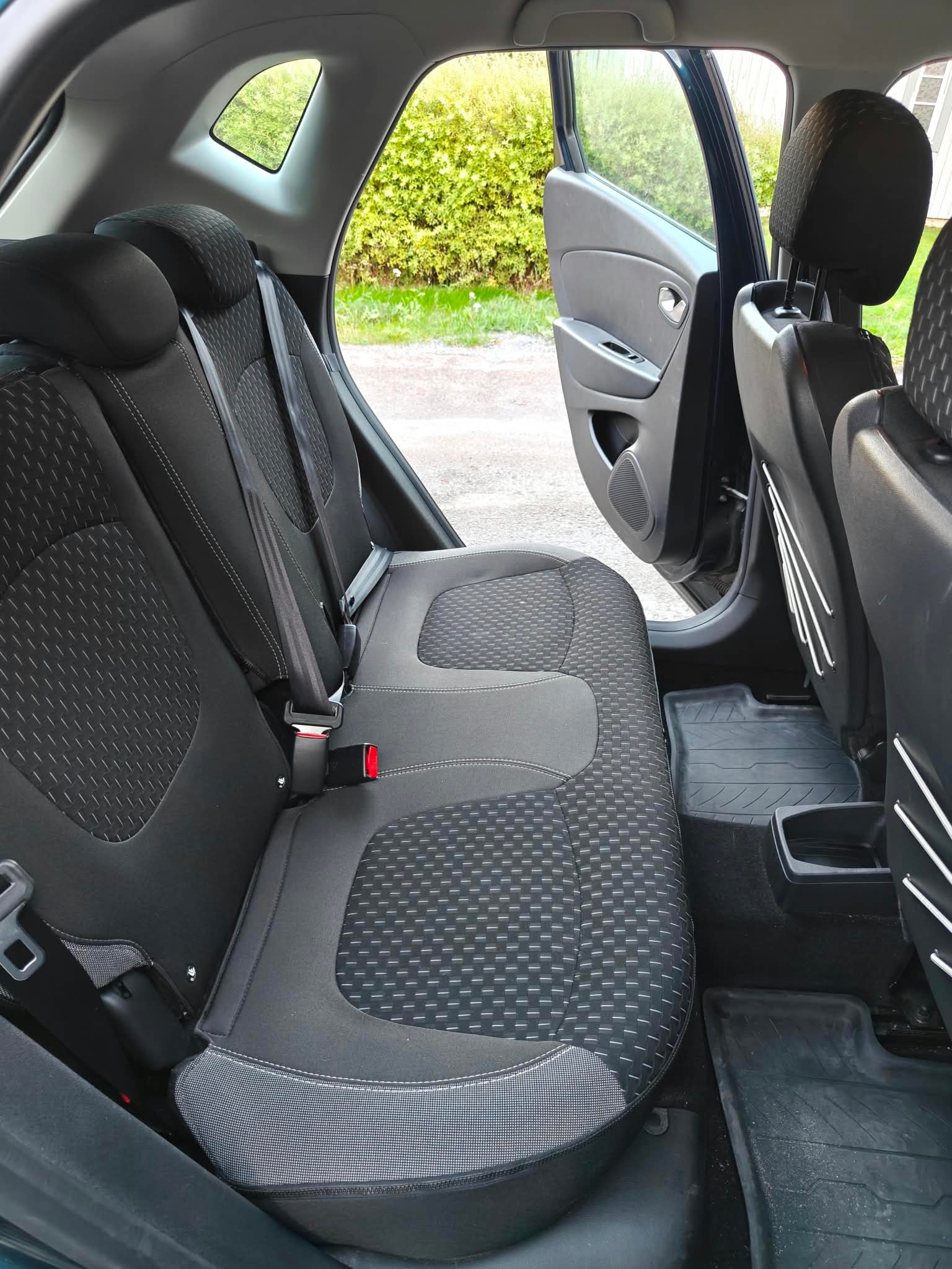 Renault Captur 0.9 TCe Manuell 2019, bild 6/6