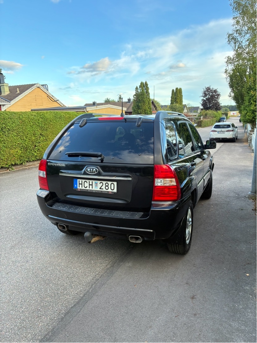 Kia Sportage 2.0 CRDi 4WD Manuell 2007, bild 3/8