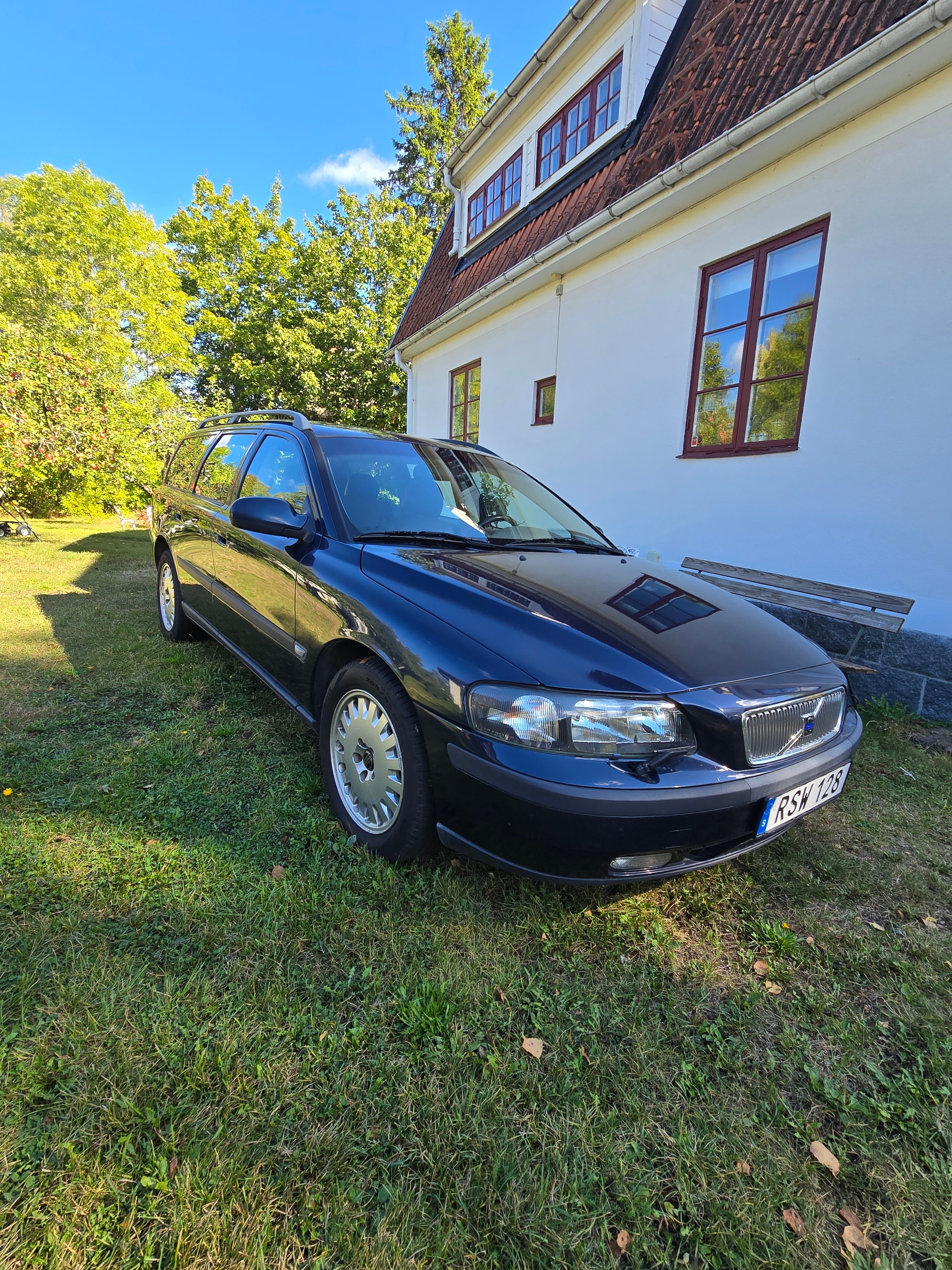 Volvo V70 2.4T Manuell 2001, bild 2/5