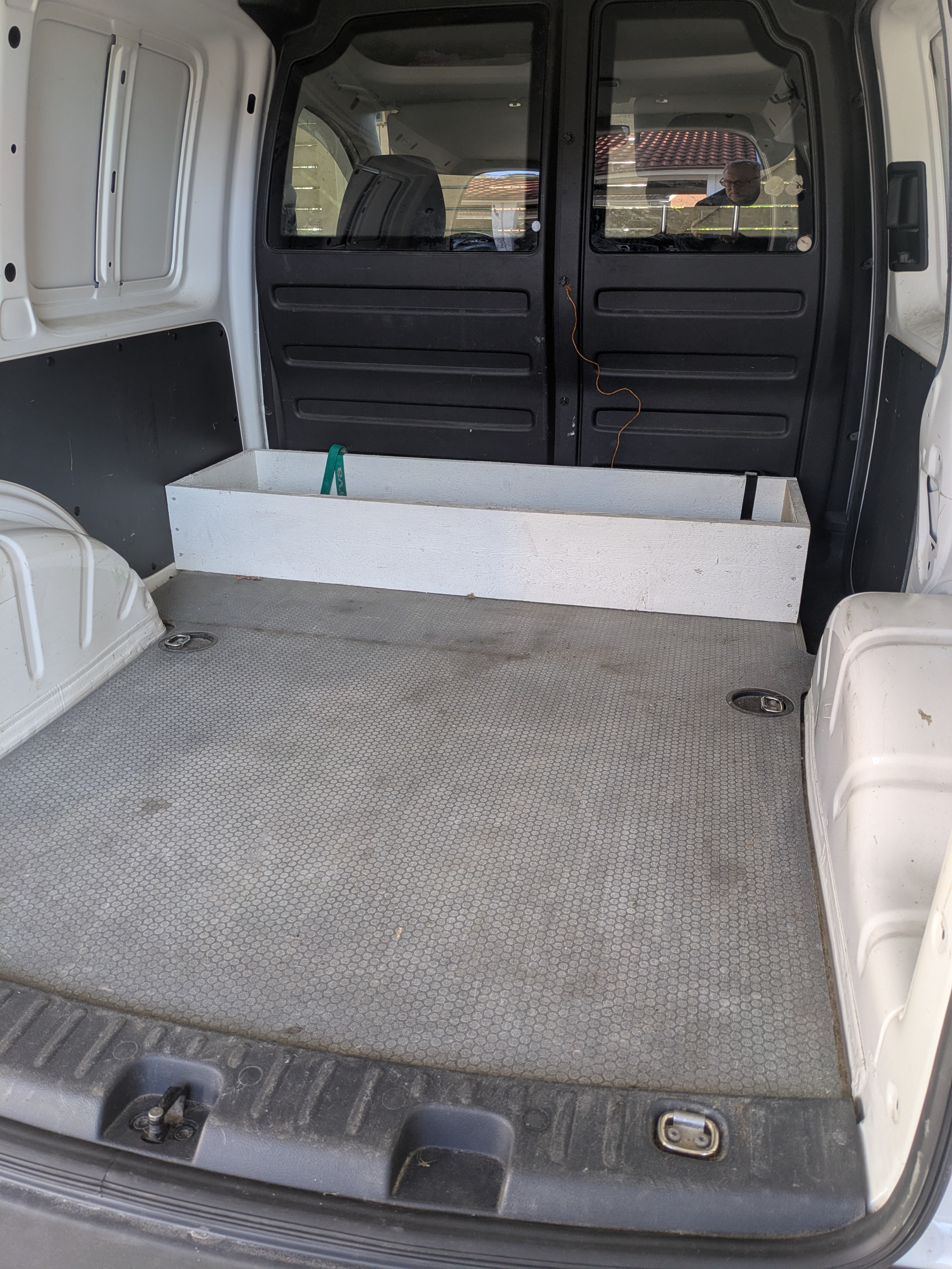 Volkswagen Caddy 2016, bild 2/3