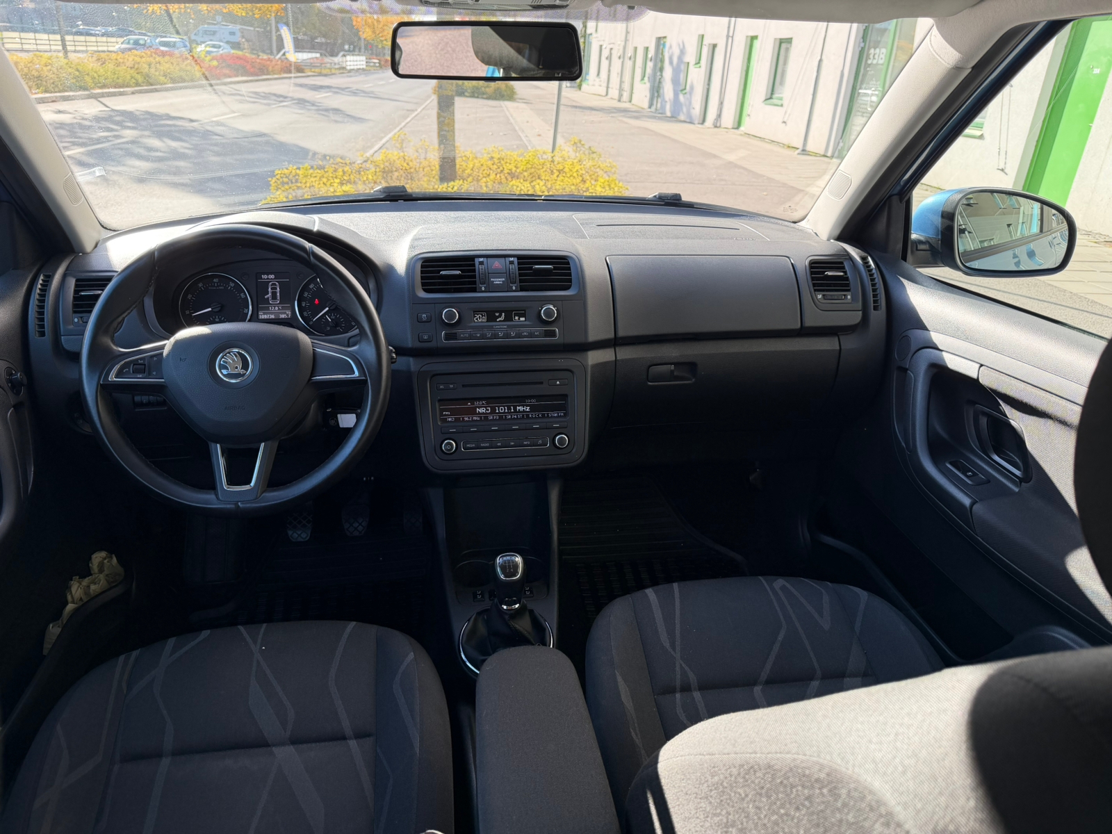 Skoda Fabia 1.2 TSI Manuell 2014, bild 6/7