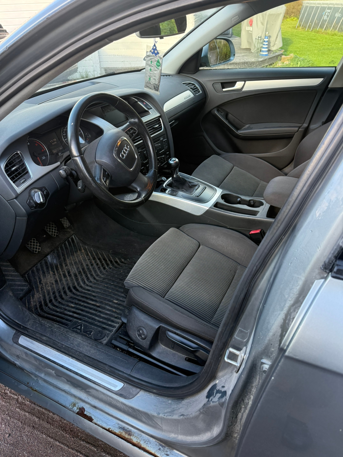 Audi A4 2009, bild 6/6