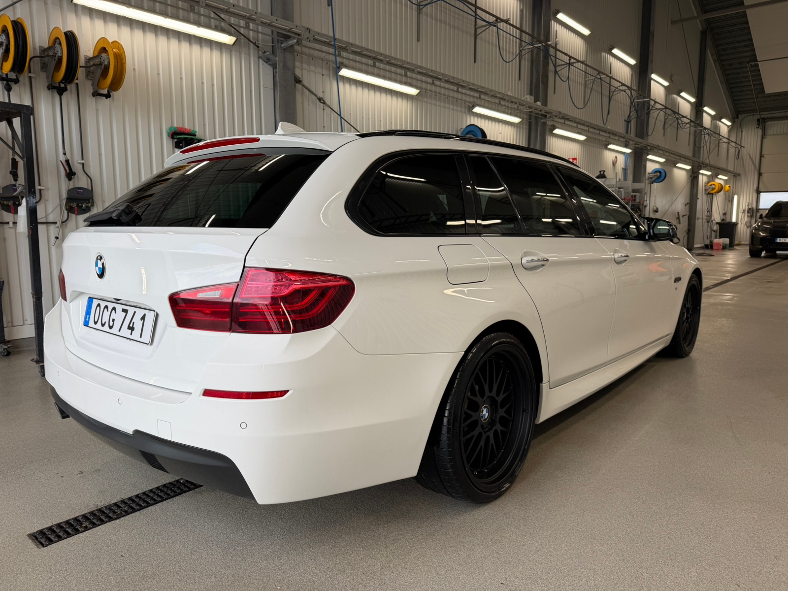 BMW 520 d Touring Steptronic 2014, bild 4/6
