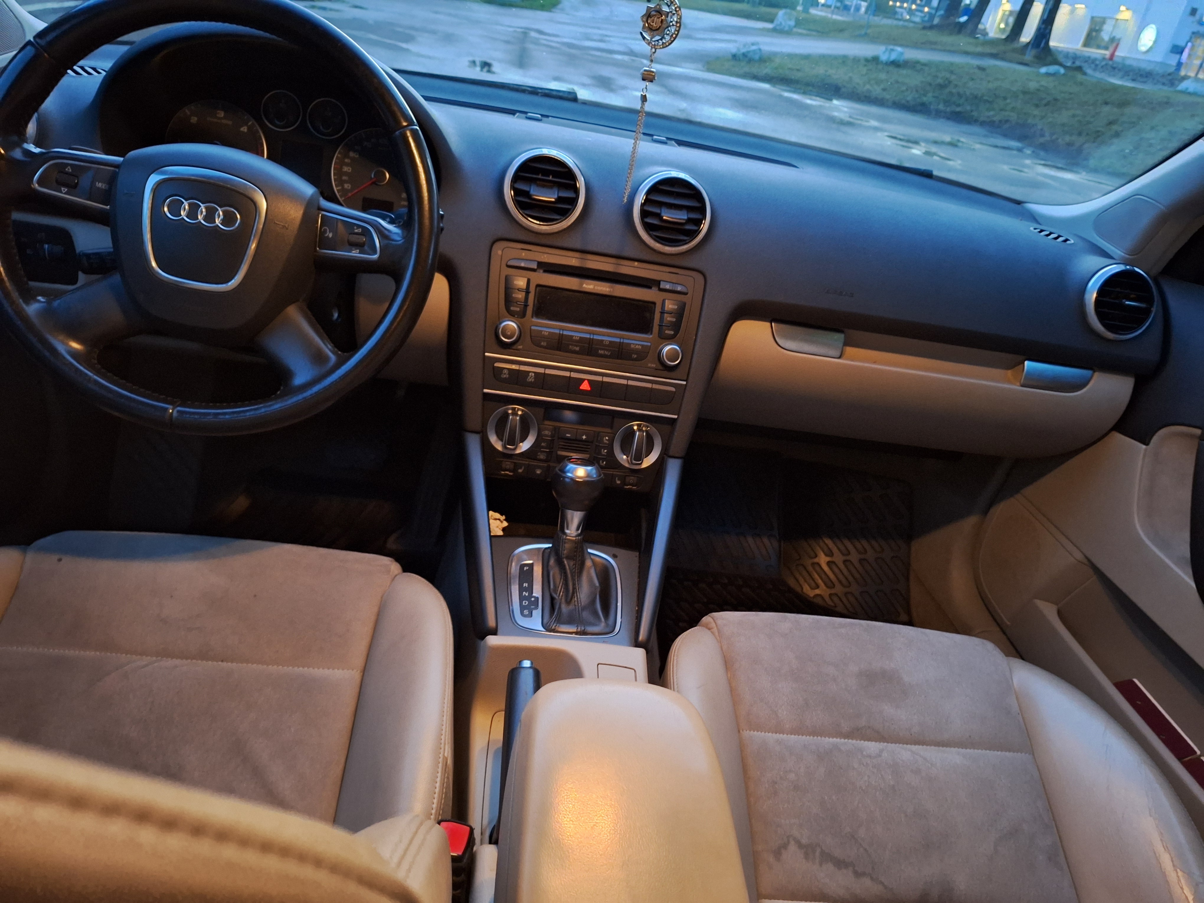 Audi A3 Sportback 1.6 TDI S Tronic 2012, kuva 5/5