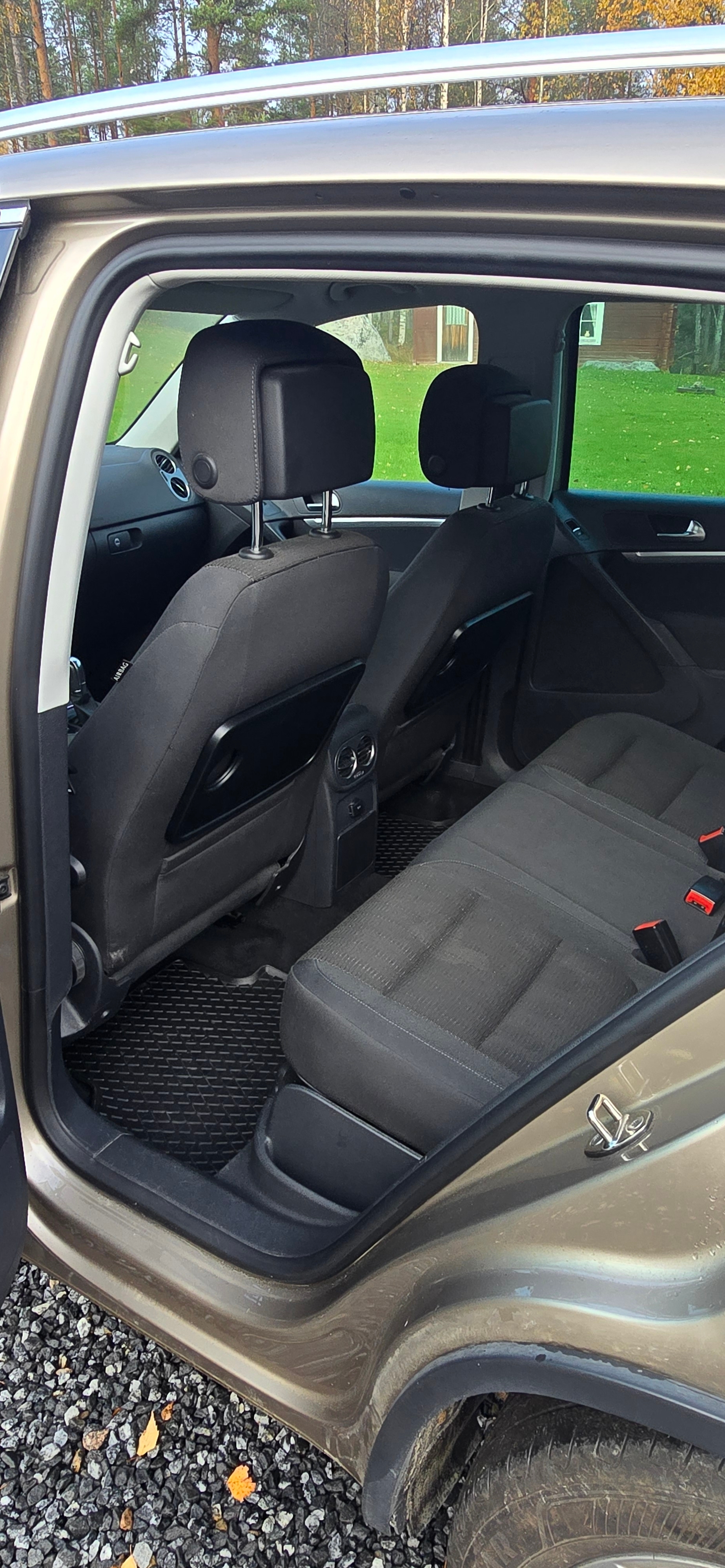 Volkswagen Tiguan 2012, bild 4/6