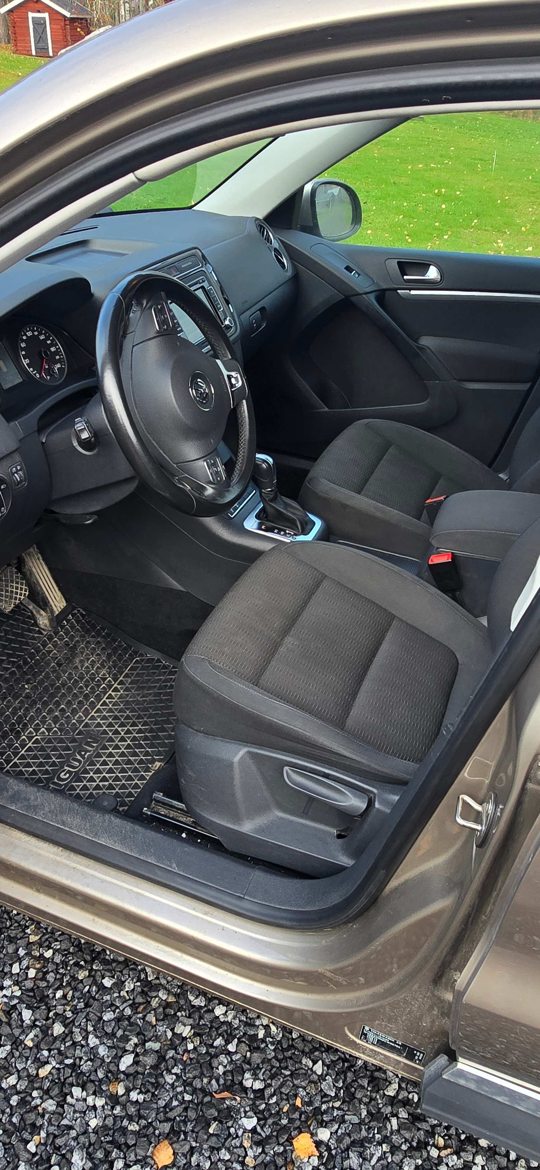 Volkswagen Tiguan 2012, bild 6/6