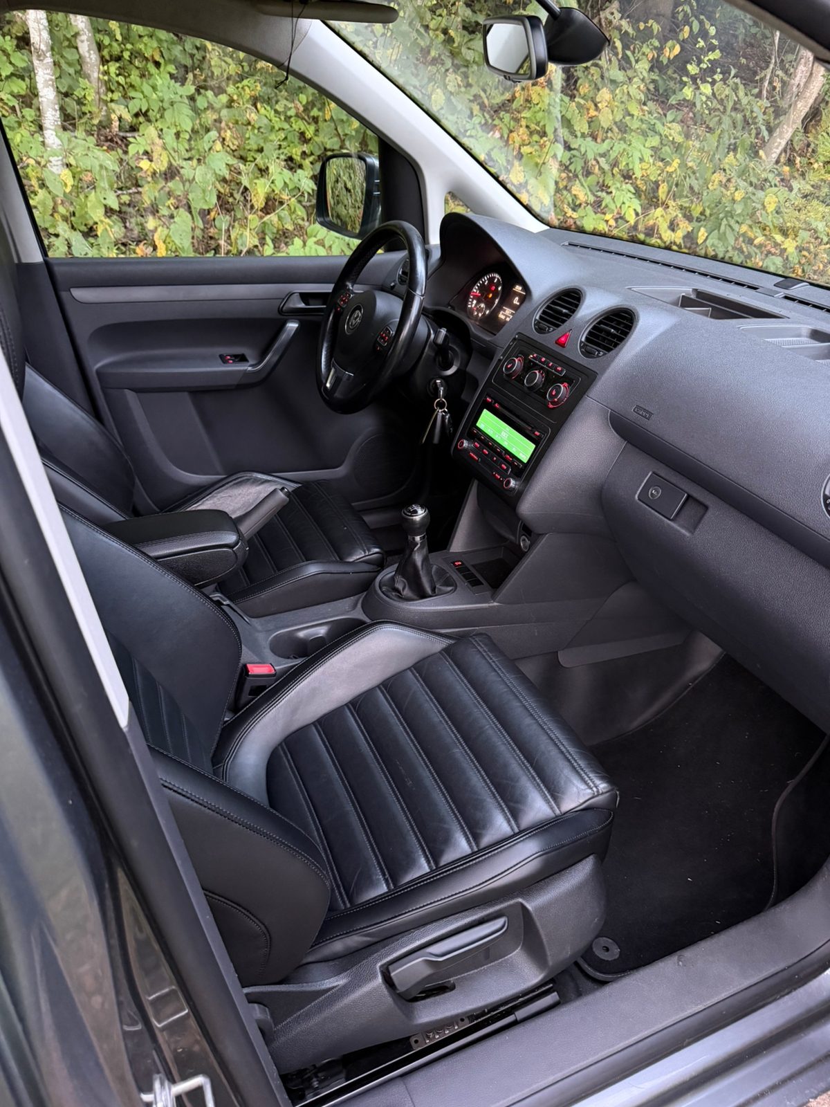 Volkswagen Caddy 2012, bild 5/5