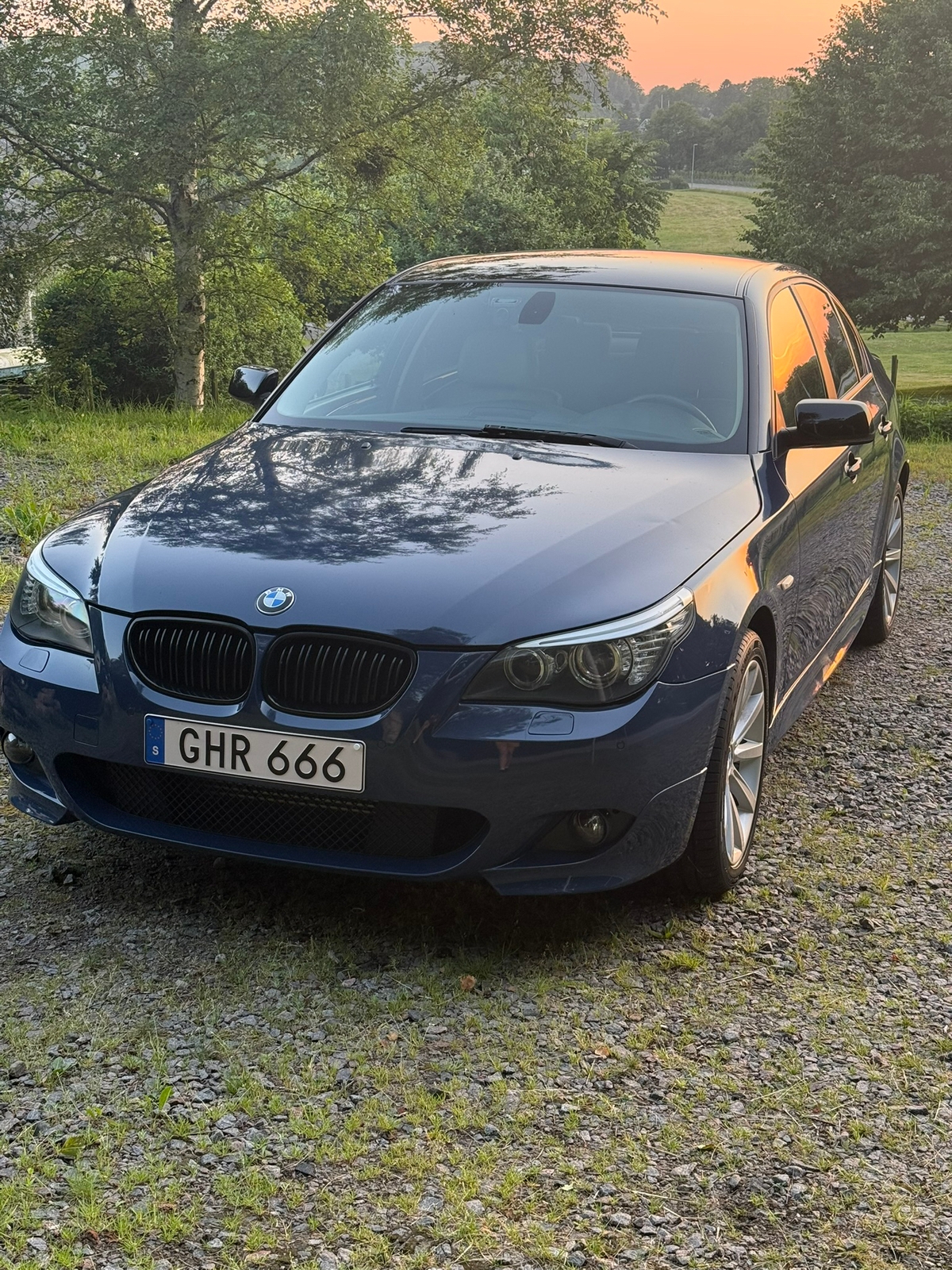 BMW 530