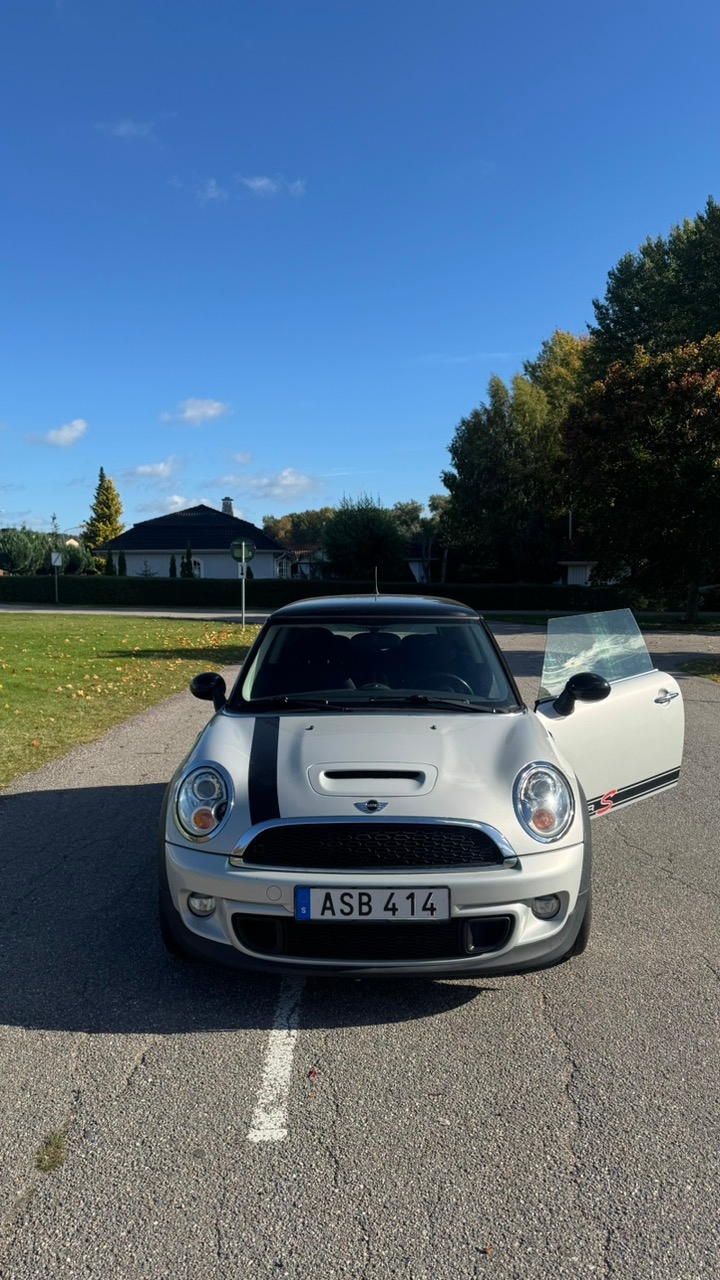 MINI Cooper S Manuell 2011, bild 6/9