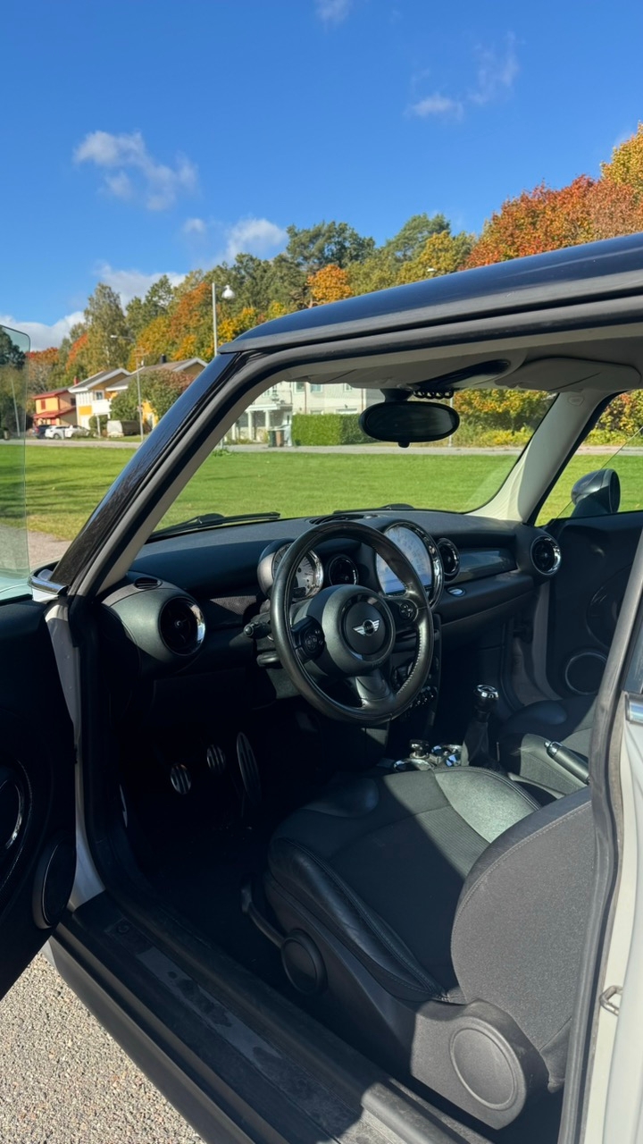 MINI Cooper S Manuell 2011, bild 7/9