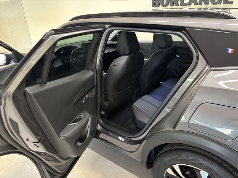 Peugeot 2008 1.2 Bensin Automat, 131hk 2021, bild 7/9