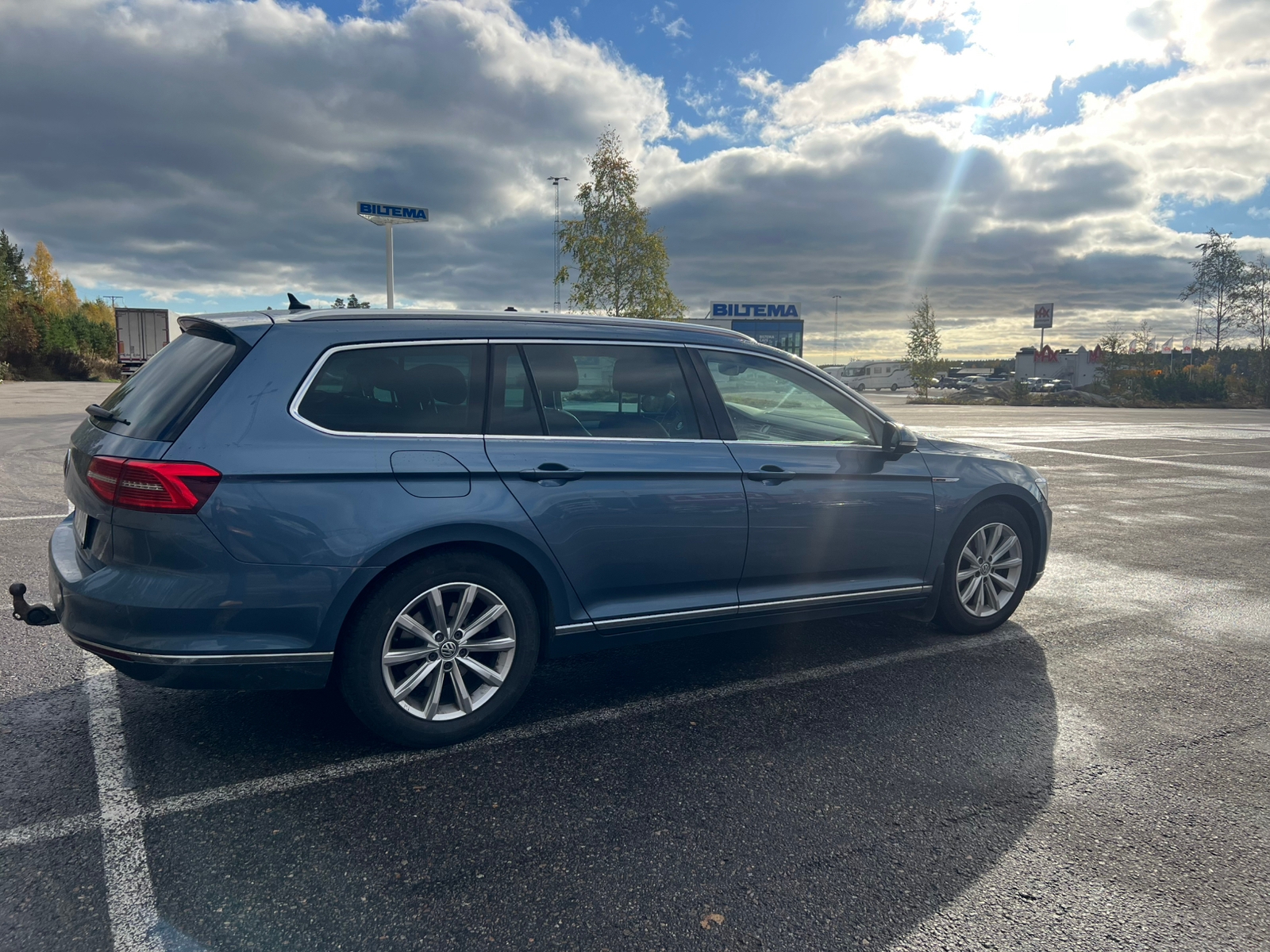 Volkswagen Passat 2016, bild 3/3