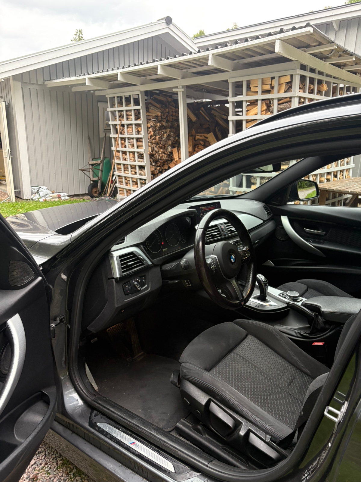 BMW 320 d xDrive Touring Steptronic 2016, kuva 6/6