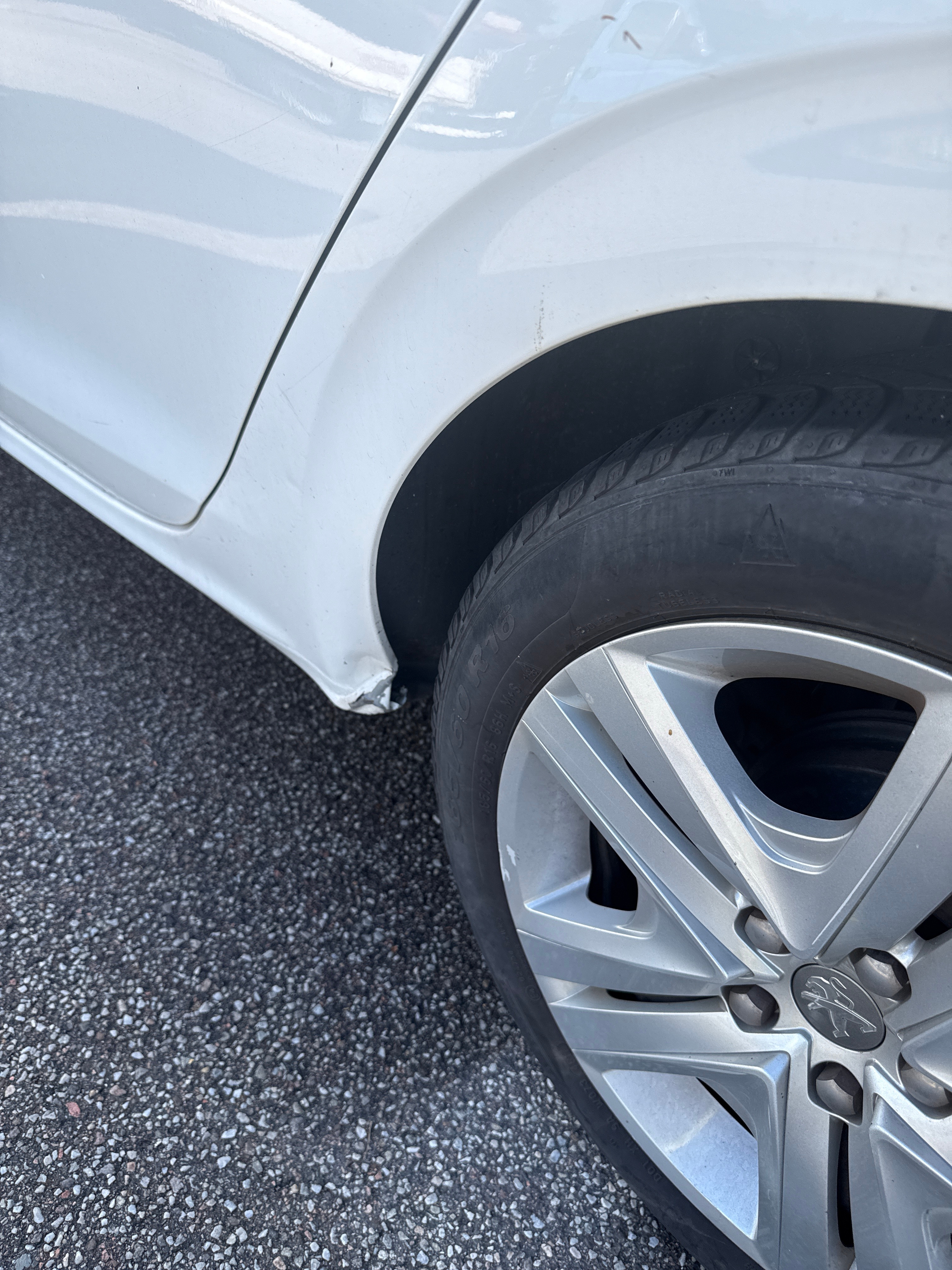 Peugeot 208 2016, bild 4/5