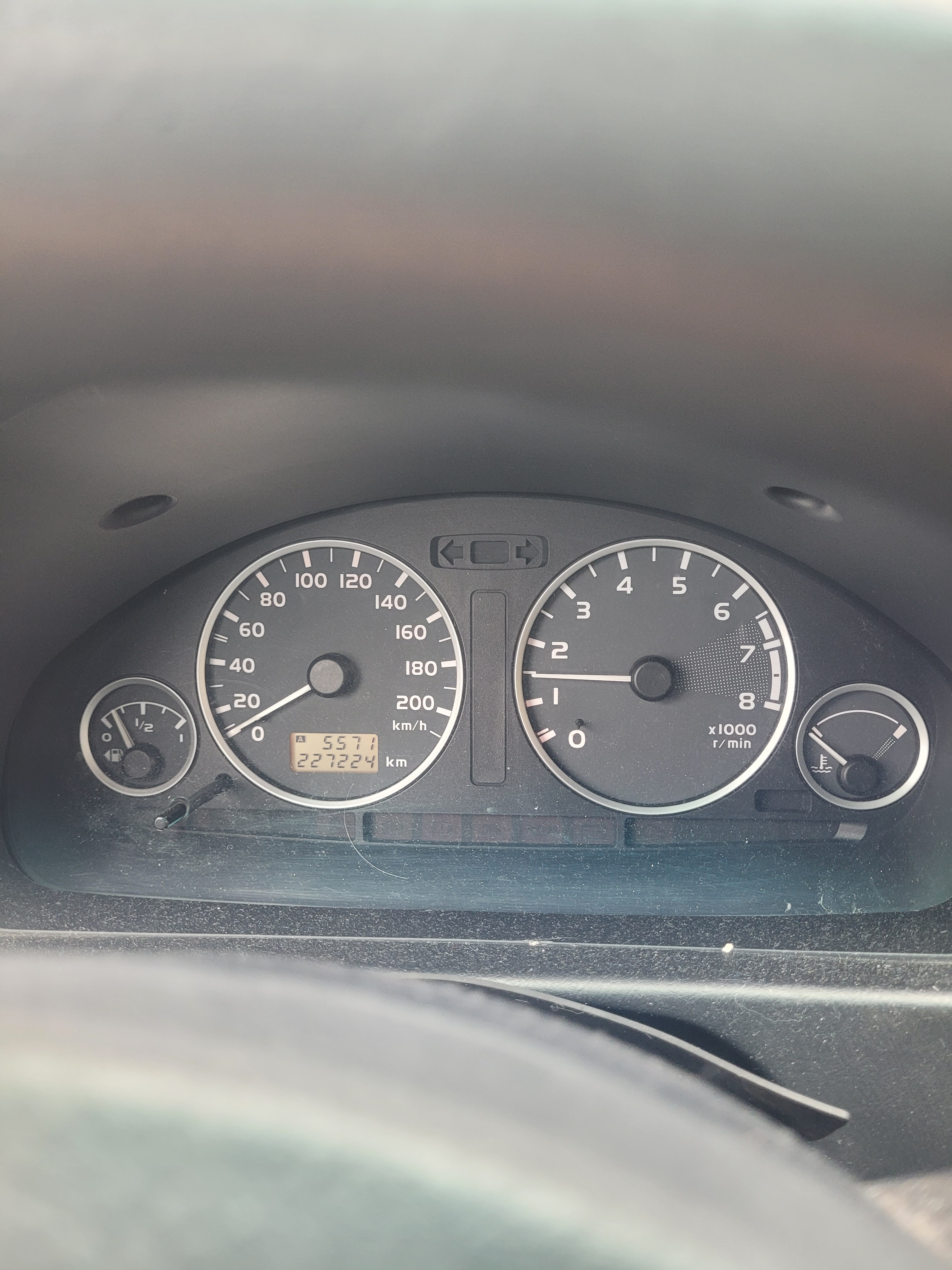 Mitsubishi Space Star 1.8 MPI Manuell 2004, kuva 2/4