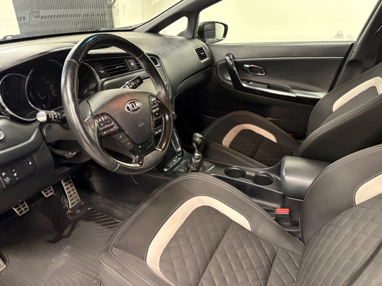 Kia Ceed SW 1.6 CRDi GT-Line 136hk Drag 2016, bild 5/10