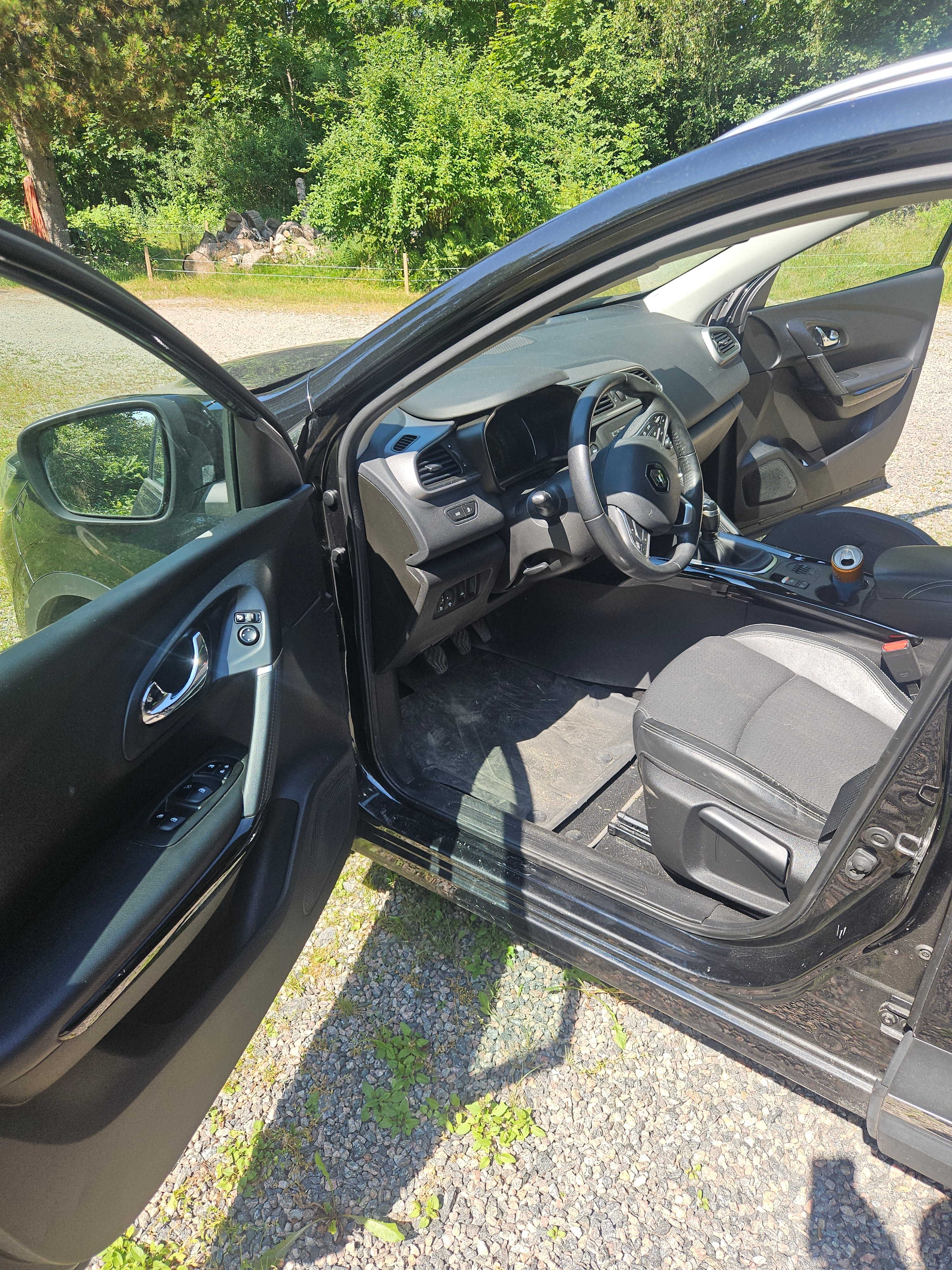 Renault Kadjar 1.2 TCe Manuell 2015, kuva 4/5