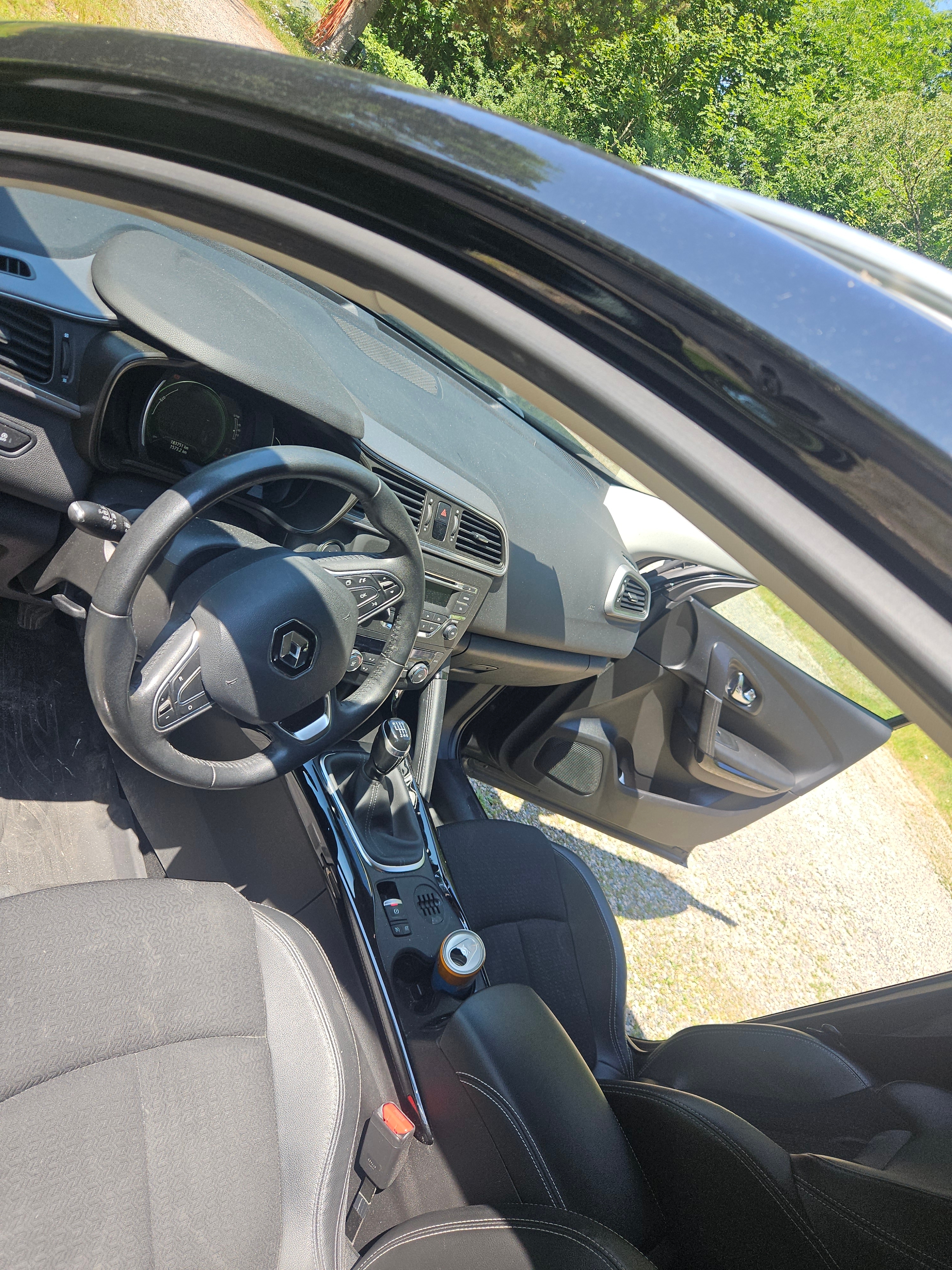 Renault Kadjar 1.2 TCe Manuell 2015, kuva 3/5