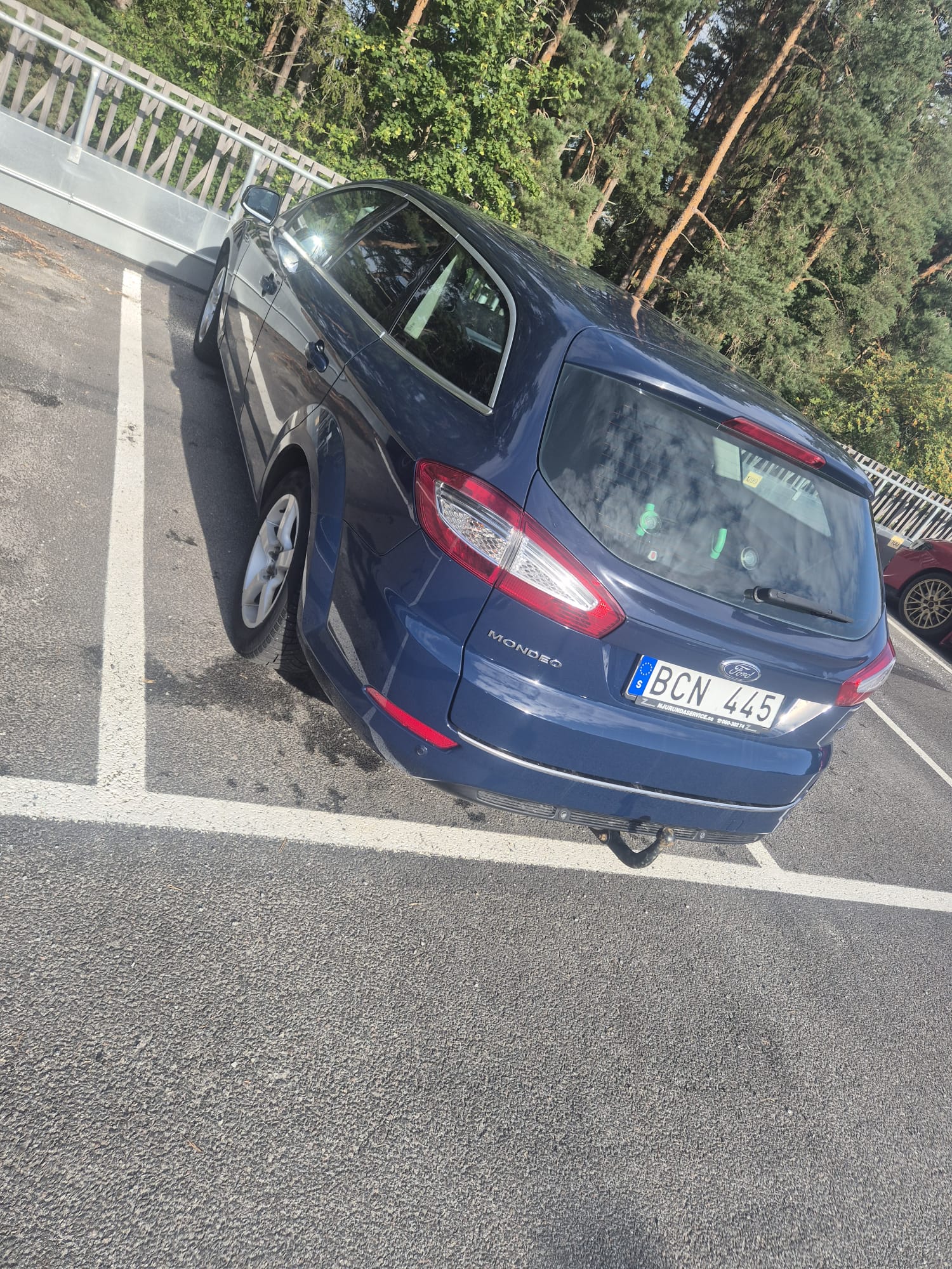 Ford Mondeo Kombi 2.0 TDCi Powershift 2011, bild 8/8