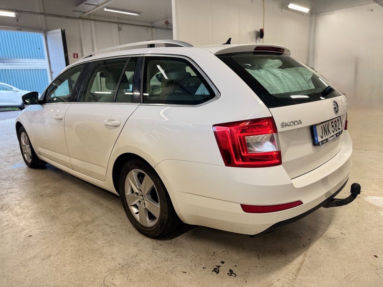 Skoda Octavia 2015, bild 2/10