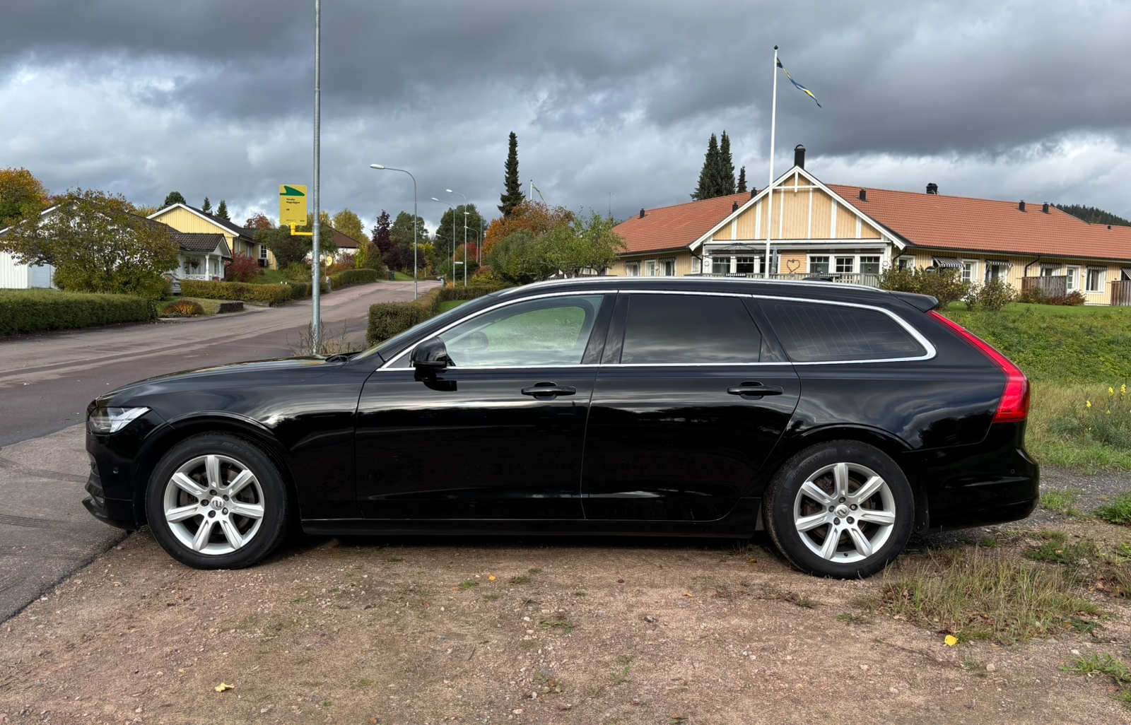 Volvo V90 D3 AWD Geartronic 2017, bild 4/9