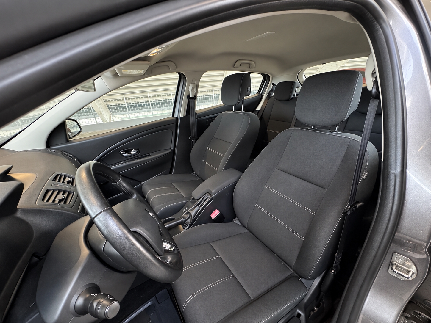 Renault Megane III 1.5 dCi Manuell 2014, bild 5/6