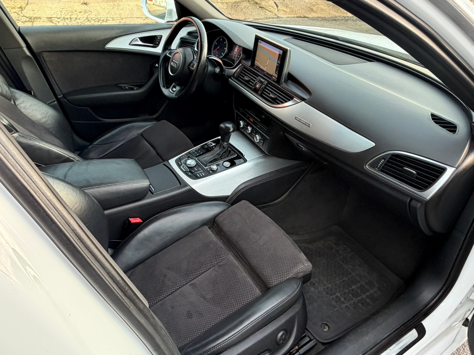 Audi A6 2012, bild 5/6